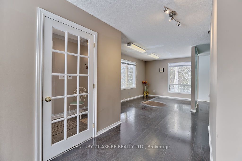 2889 Petawawa Boulevard Property Photo 11