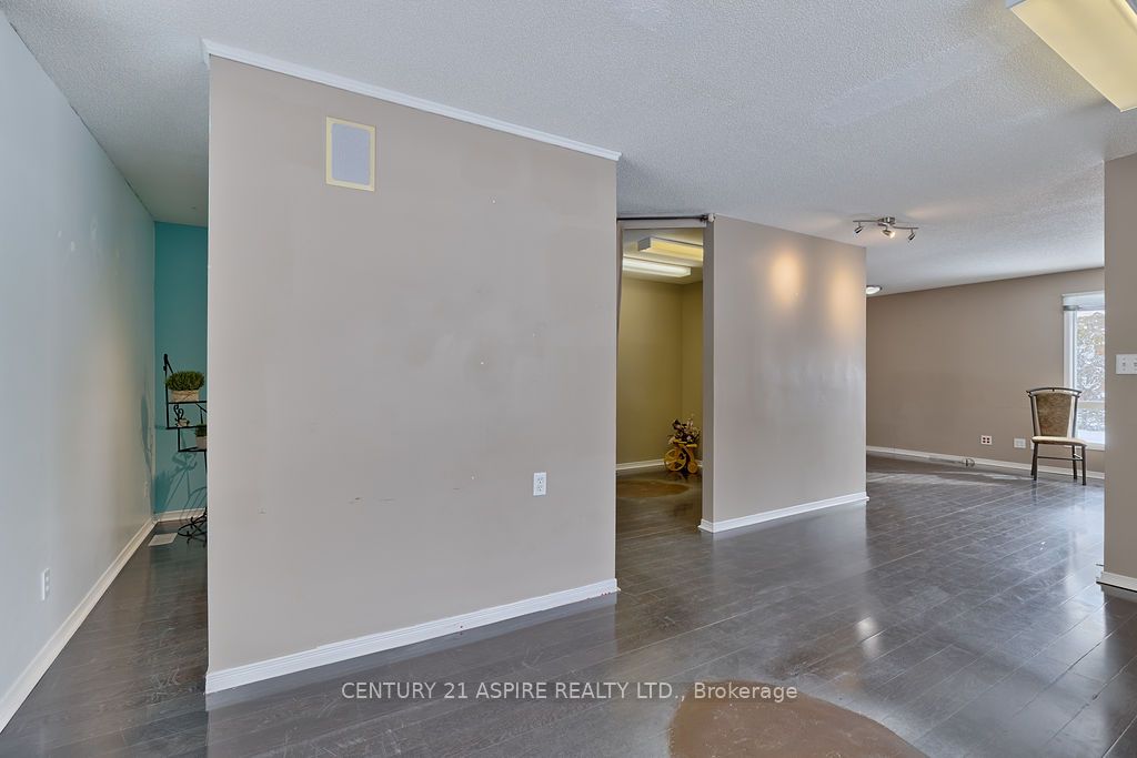 2889 Petawawa Boulevard Property Photo 16