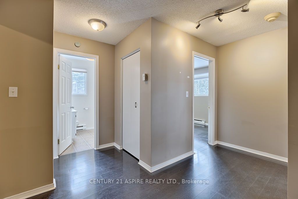 2889 Petawawa Boulevard Property Photo 24