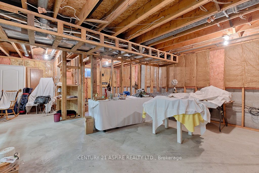 2889 Petawawa Boulevard Property Photo 31