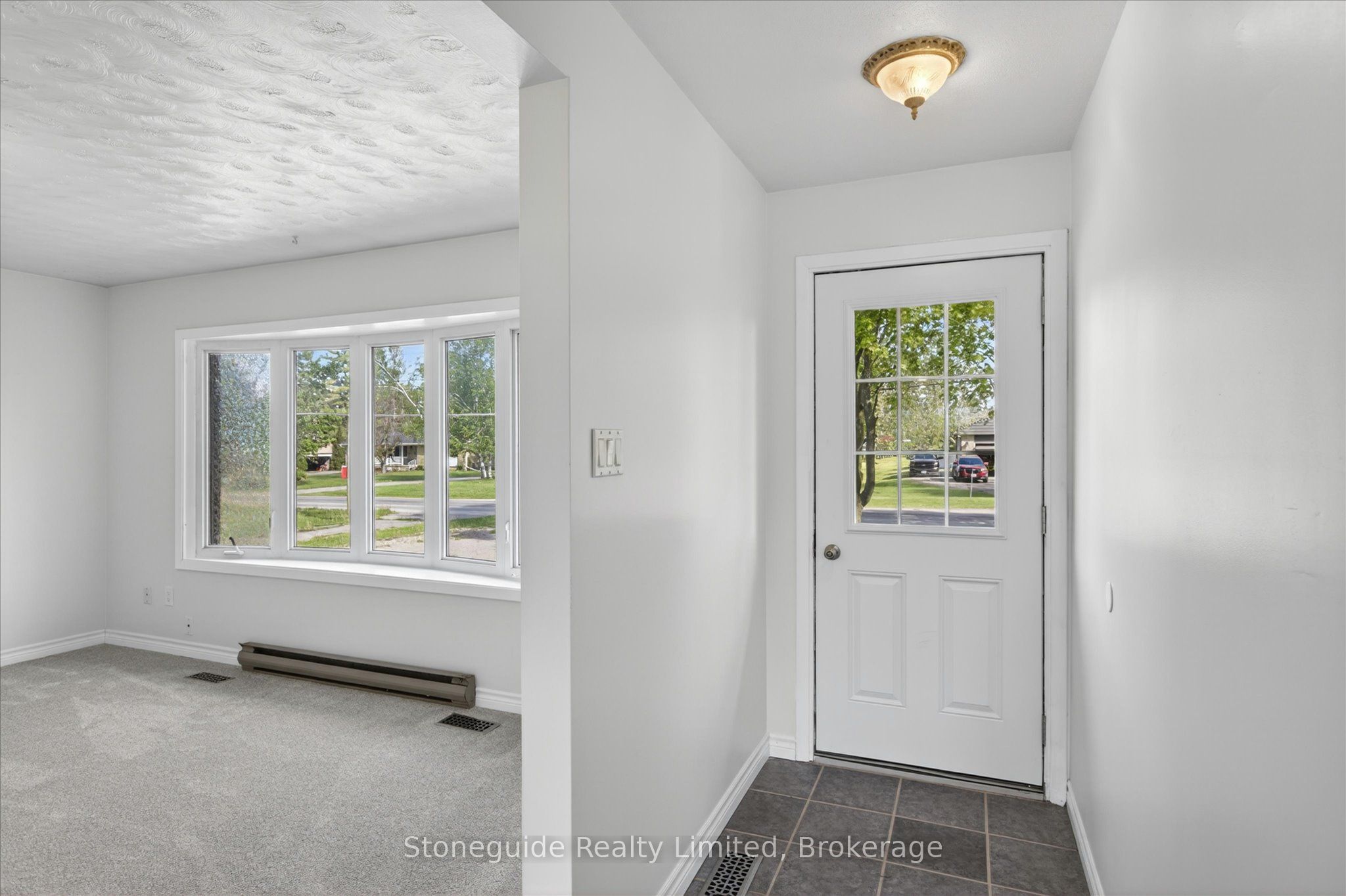 667 Skyline Road Property Photo 6