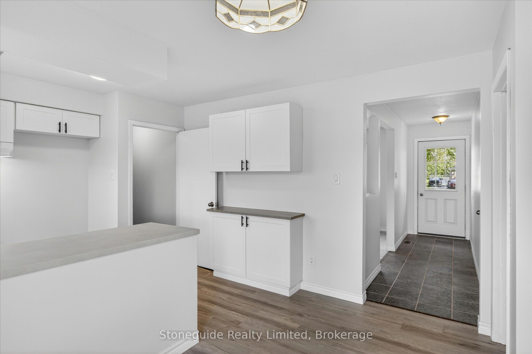 667 Skyline Road Property Photo 12