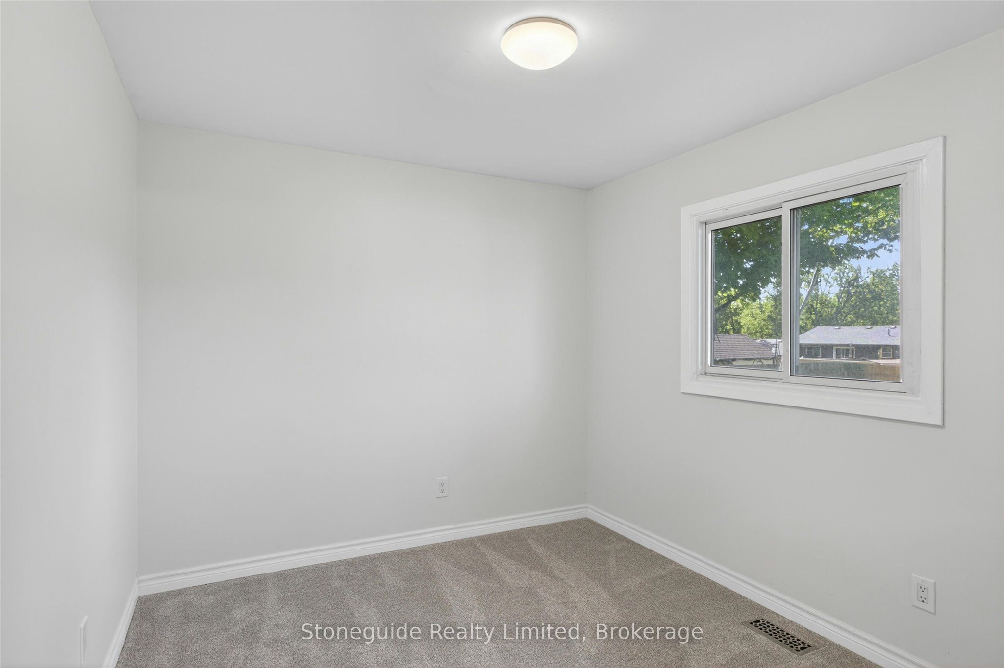 667 Skyline Road Property Photo 22