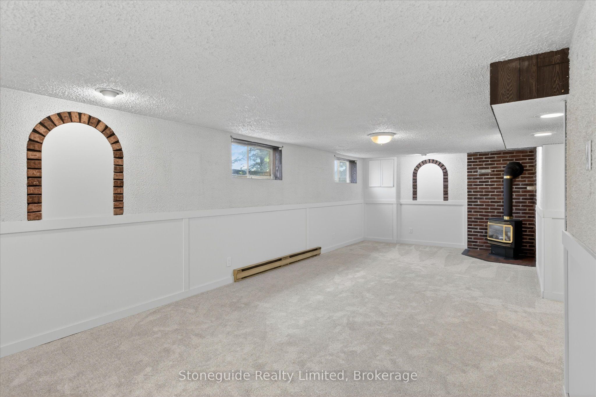 667 Skyline Road Property Photo 27
