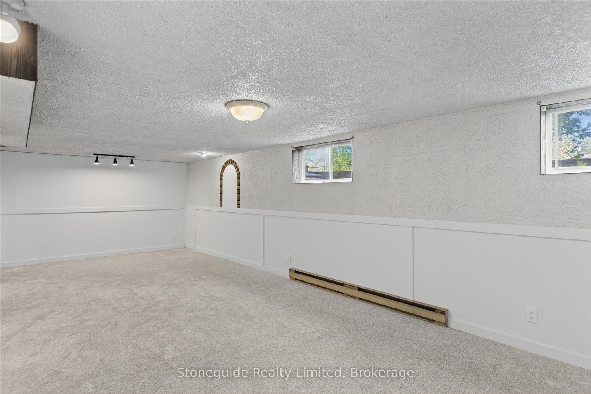 667 Skyline Road Property Photo 30