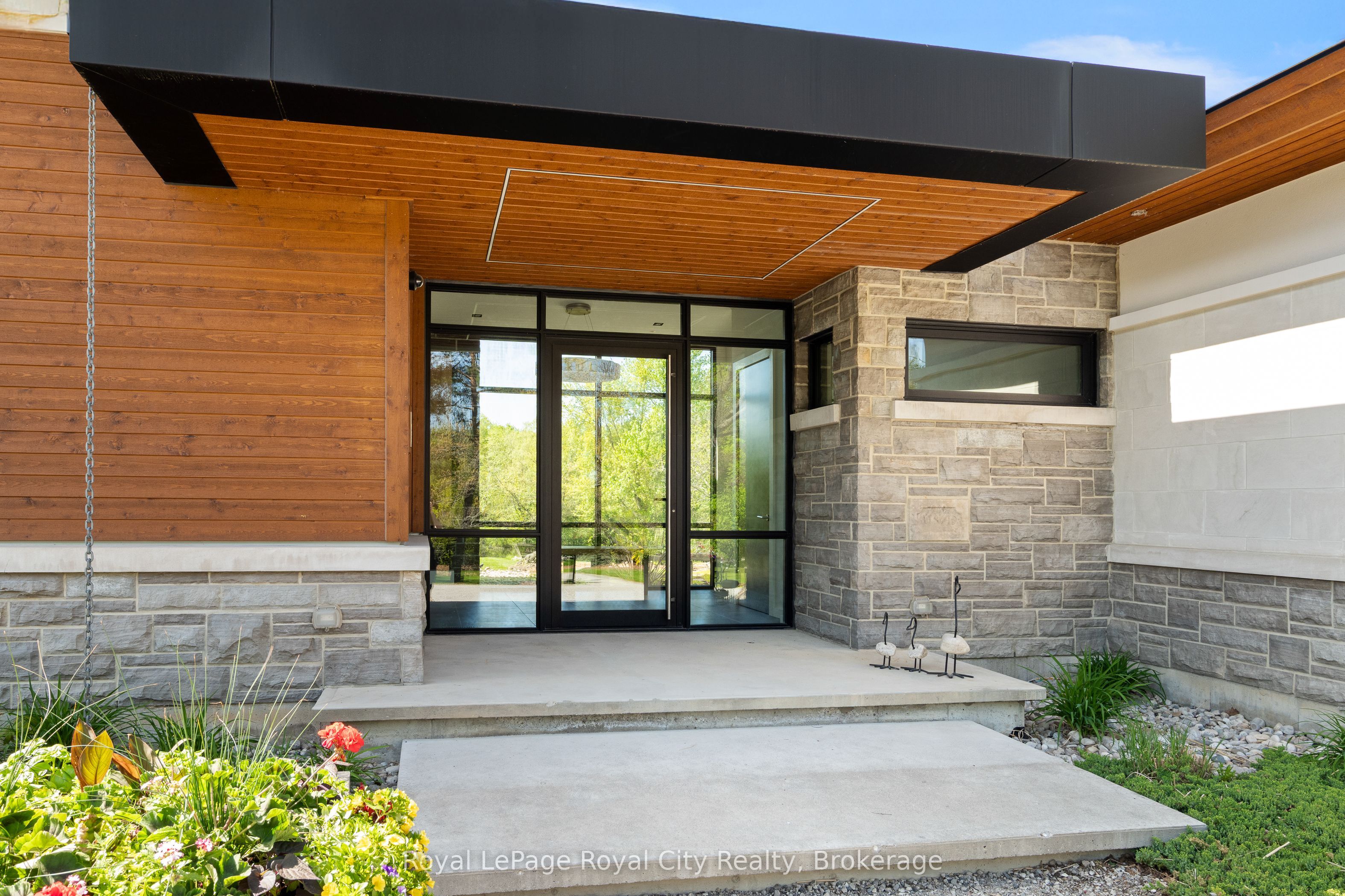 164 Hume Road Property Photo 4