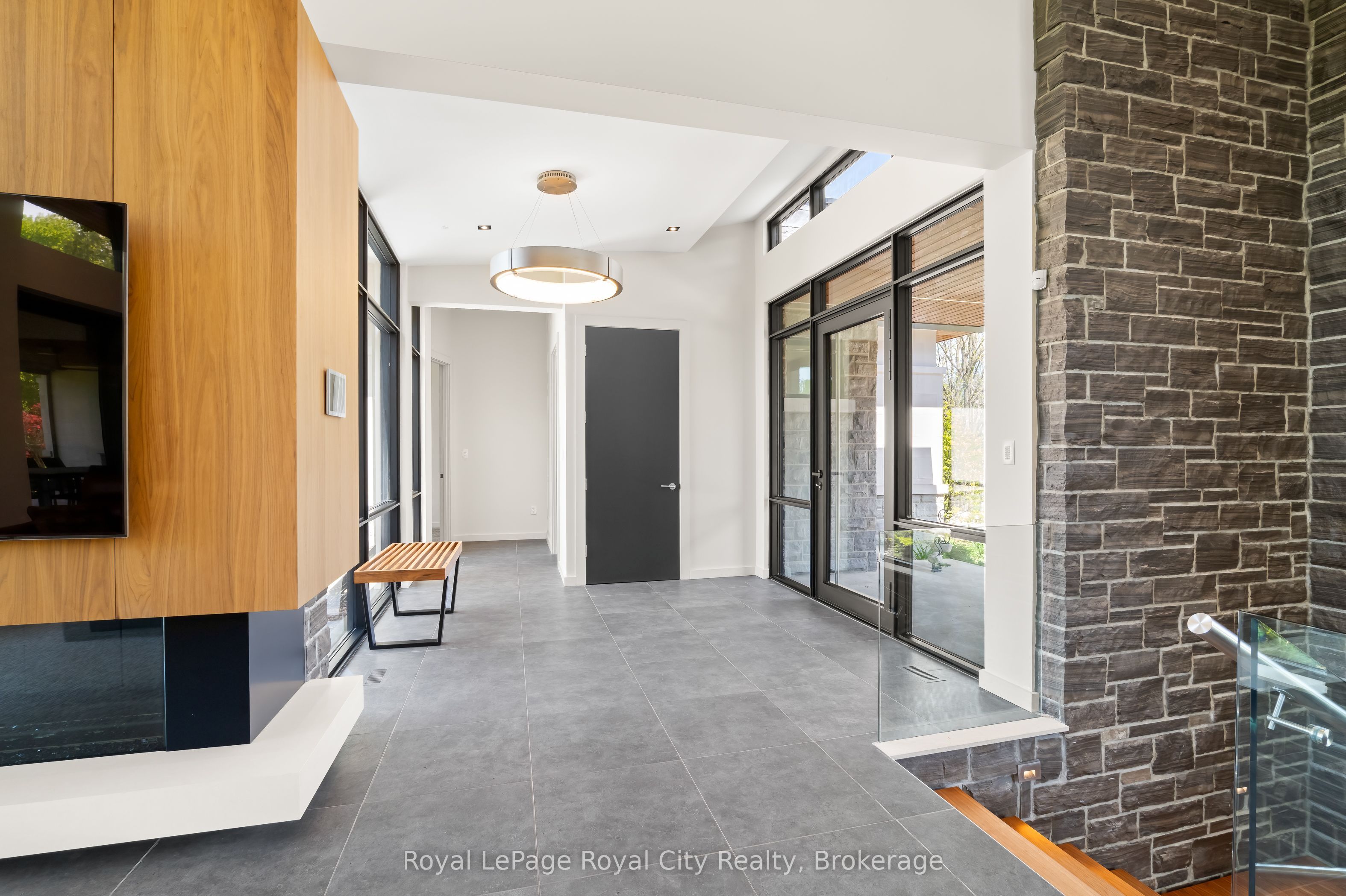 164 Hume Road Property Photo 6
