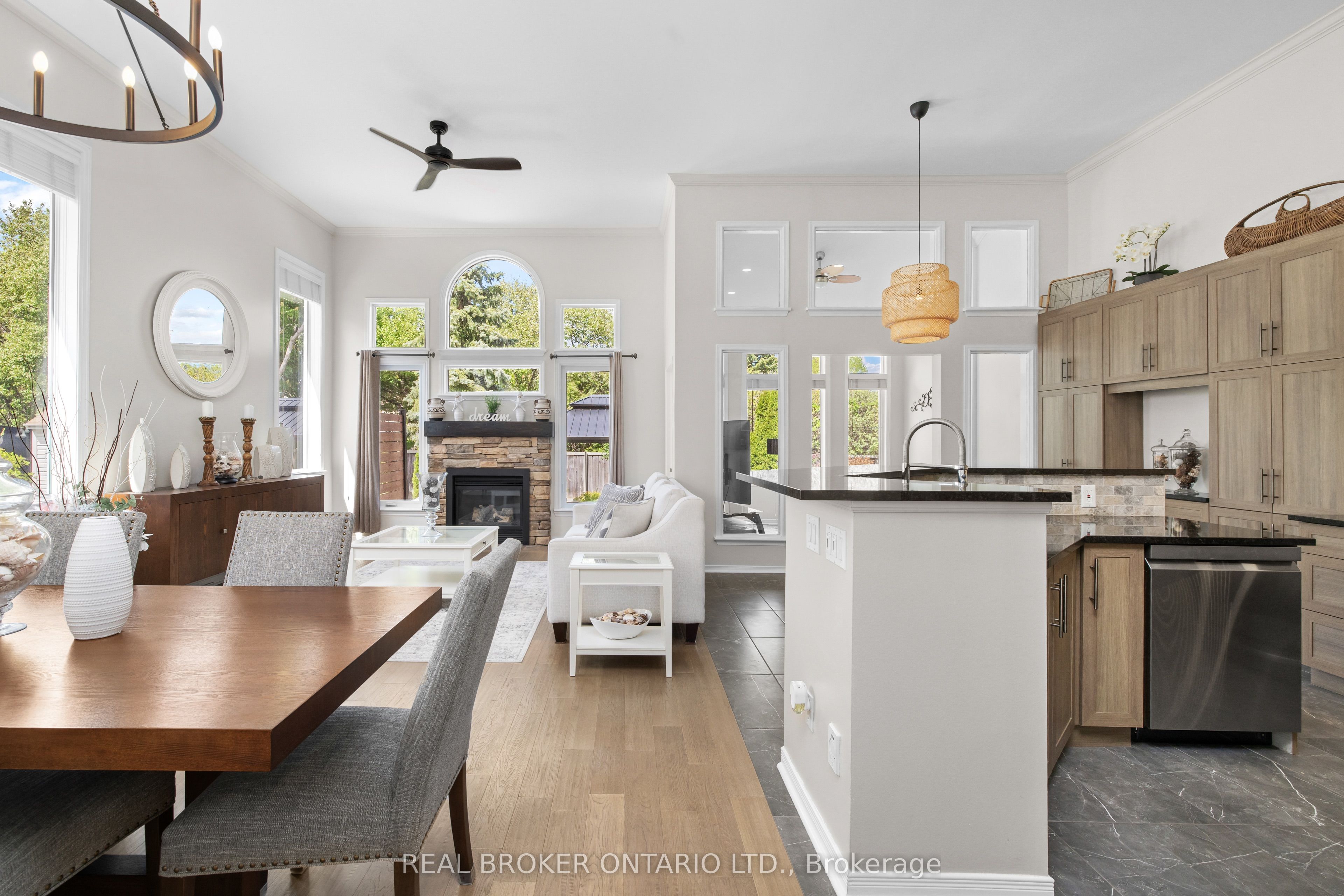 124 Macassa Circle Property Photo 7