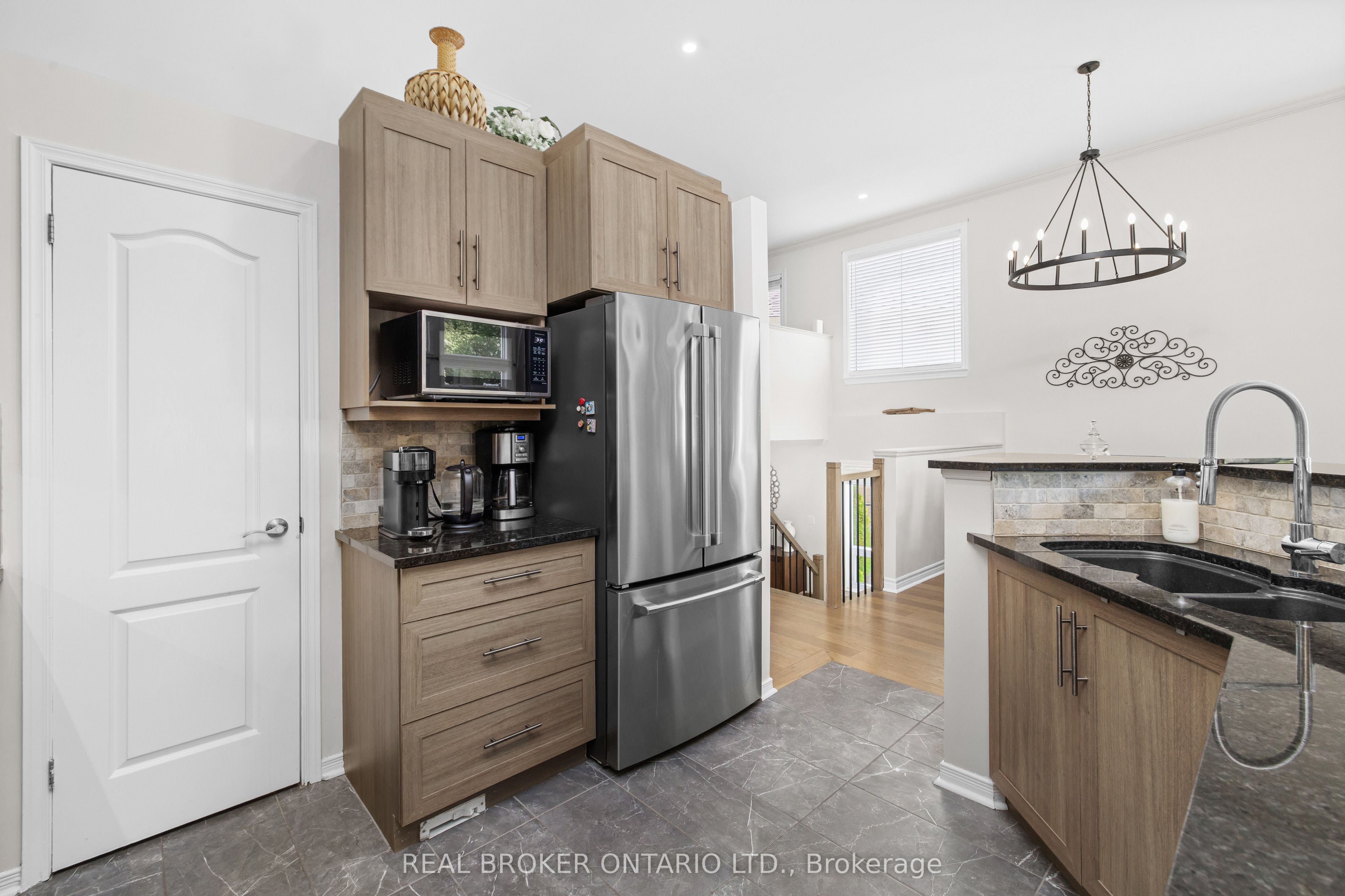 124 Macassa Circle Property Photo 18