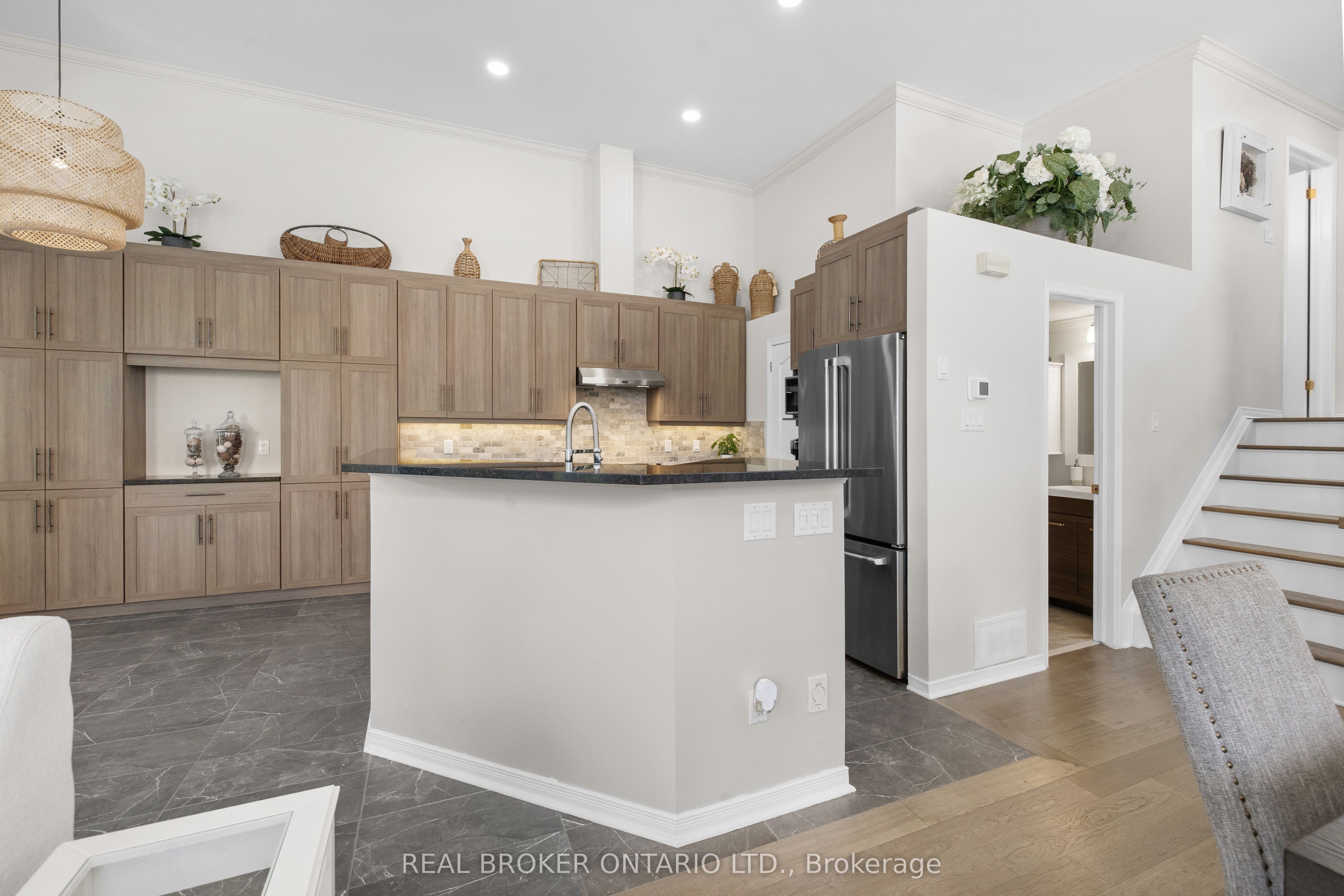 124 Macassa Circle Property Photo 22
