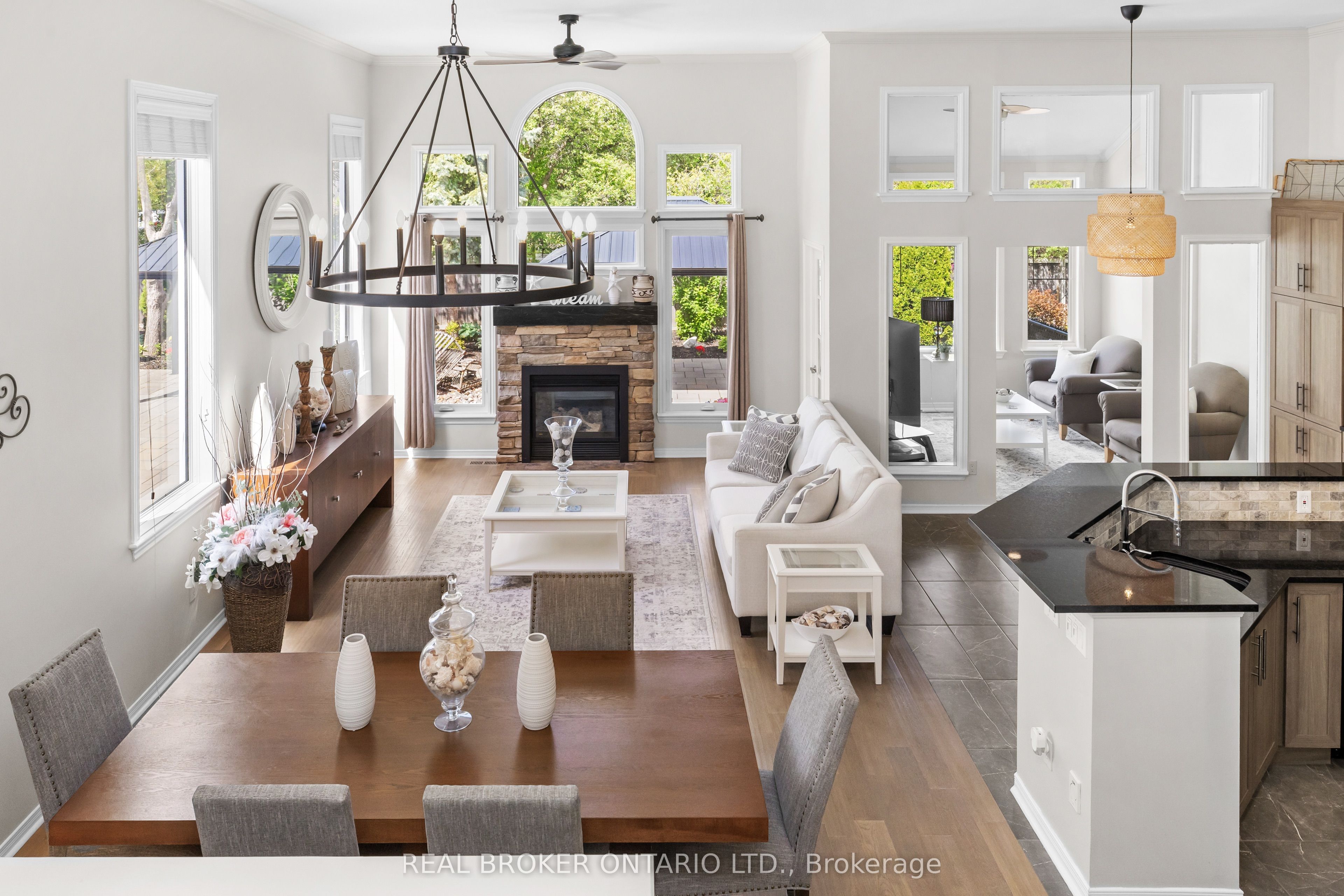 124 Macassa Circle Property Photo 35