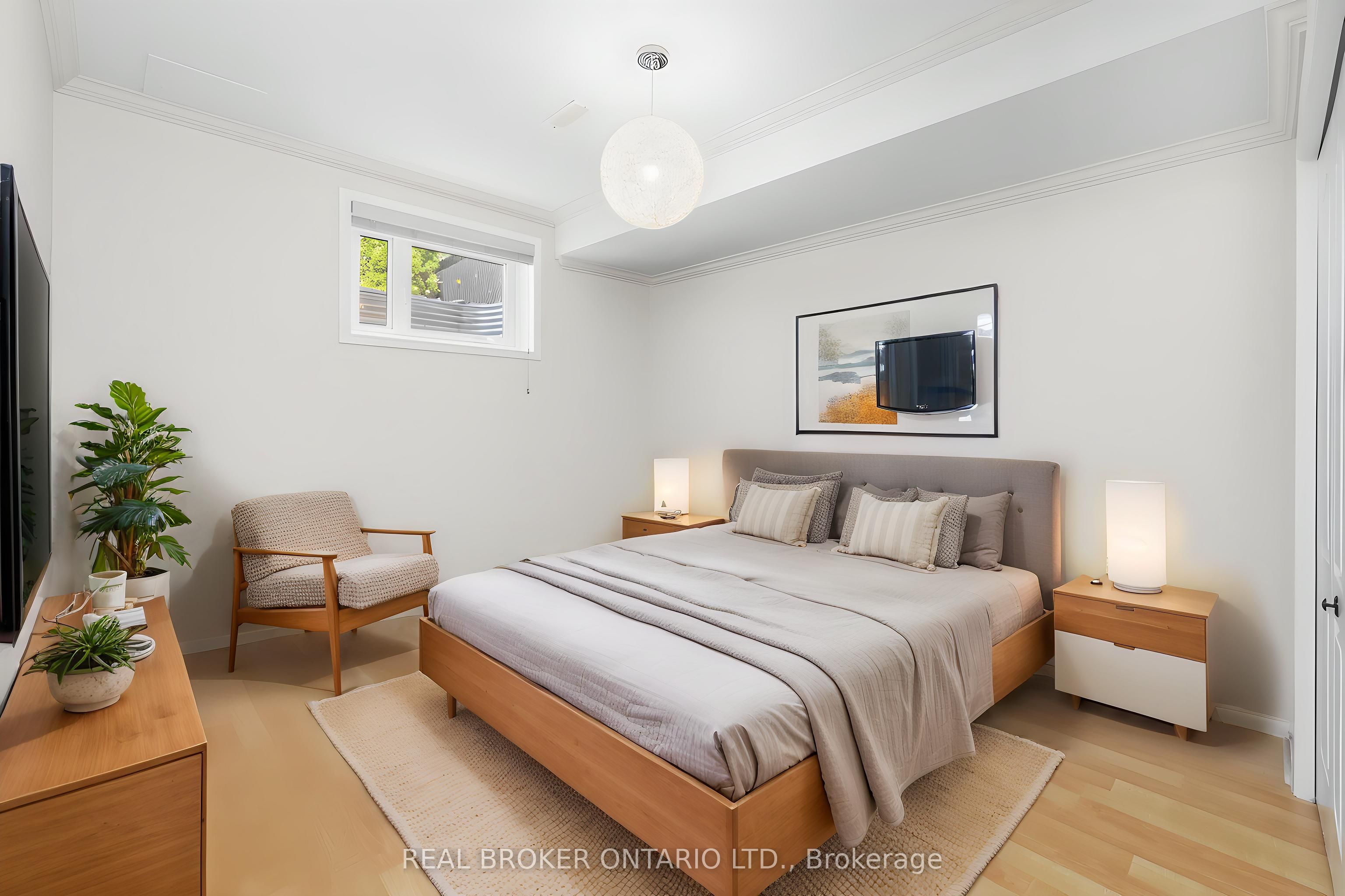 124 Macassa Circle Property Photo 37