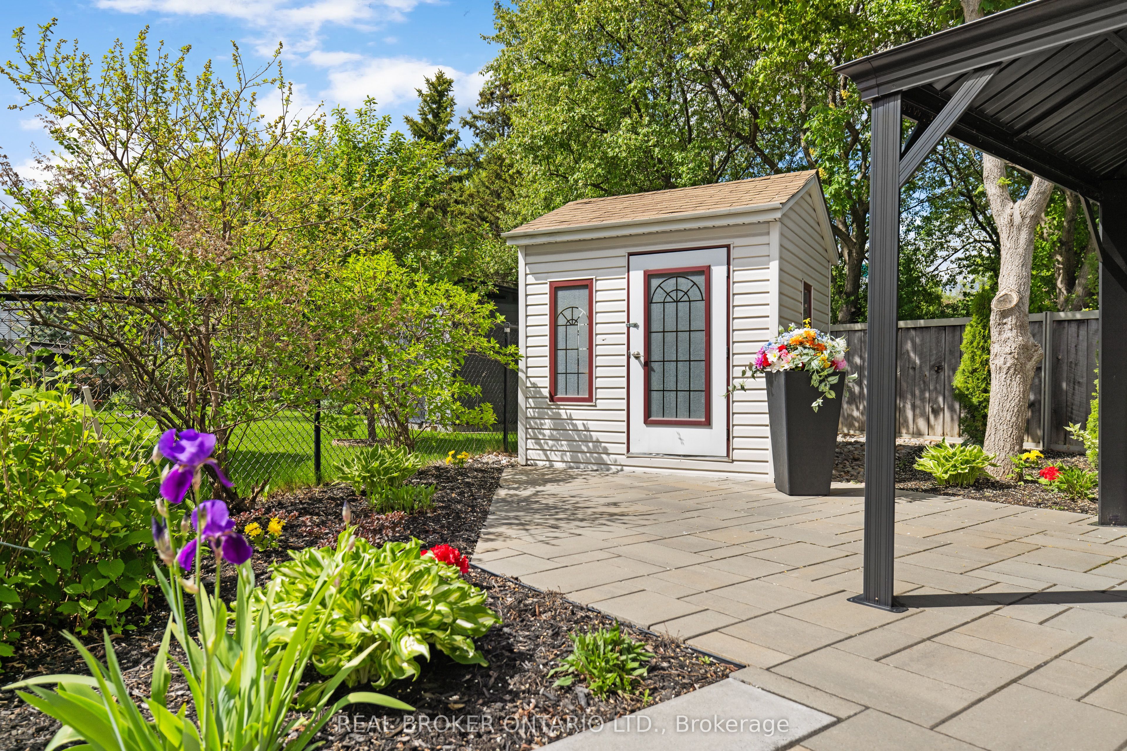 124 Macassa Circle Property Photo 42