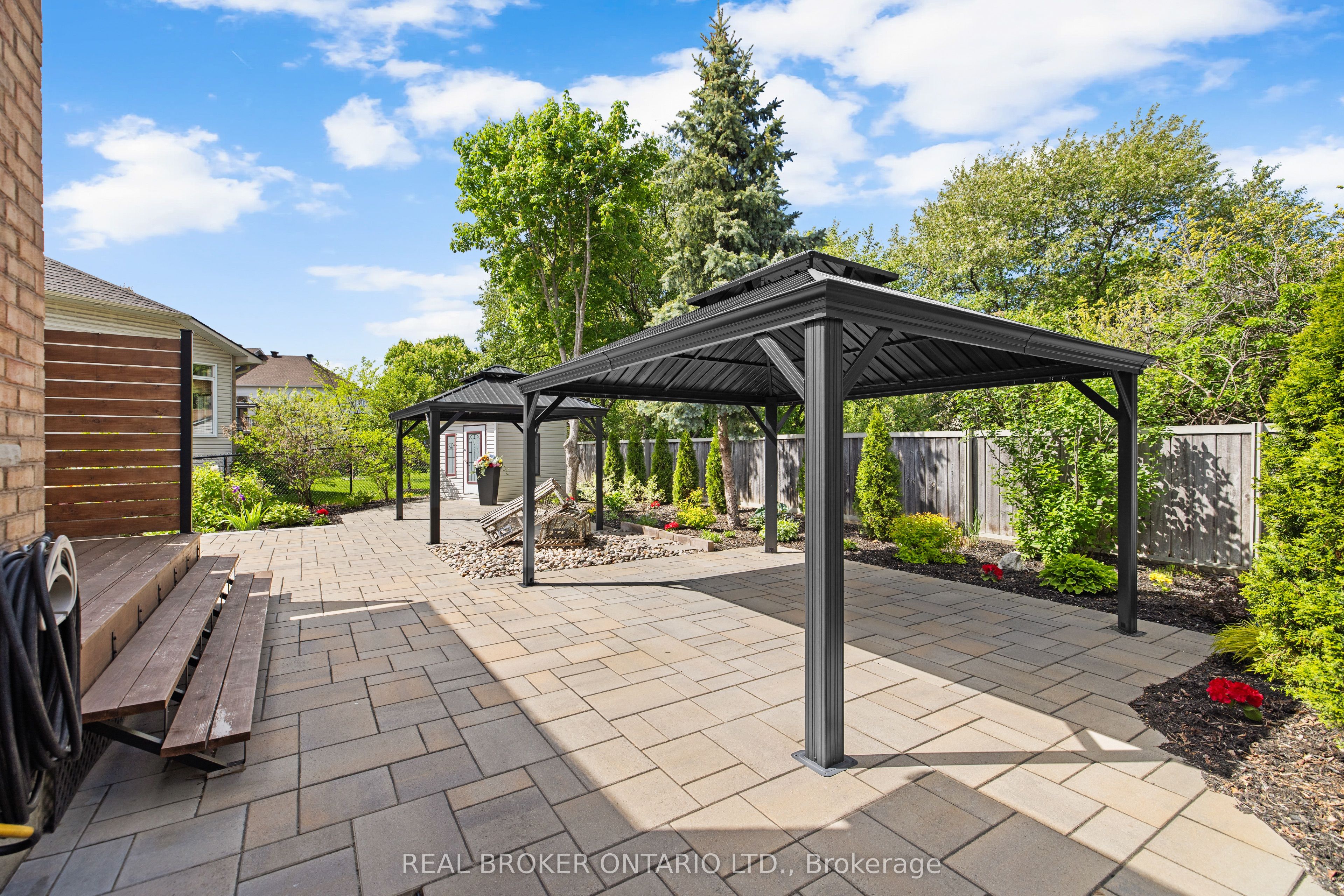 124 Macassa Circle Property Photo 45