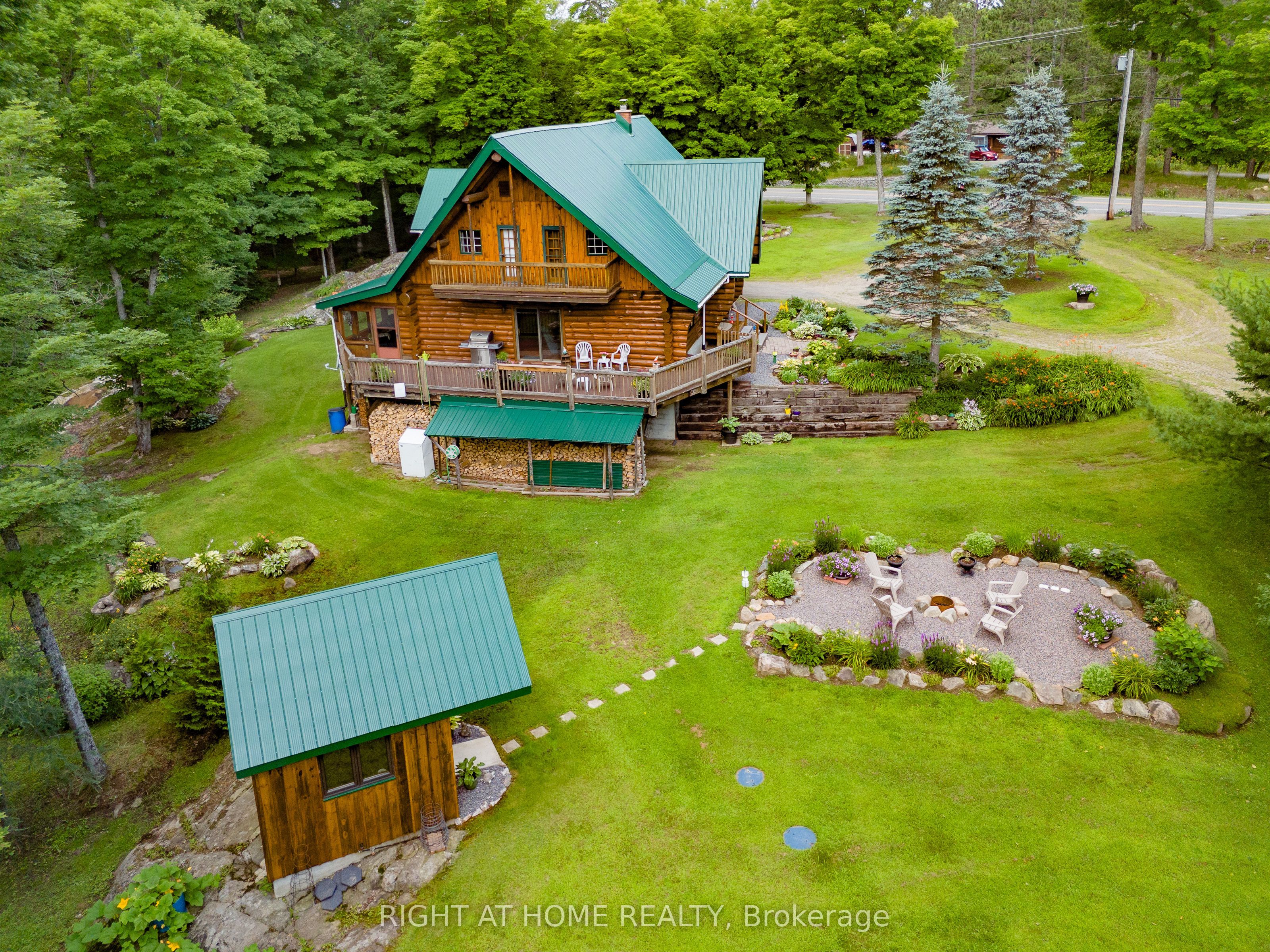 1696 Highway 118 E Property Photo 2