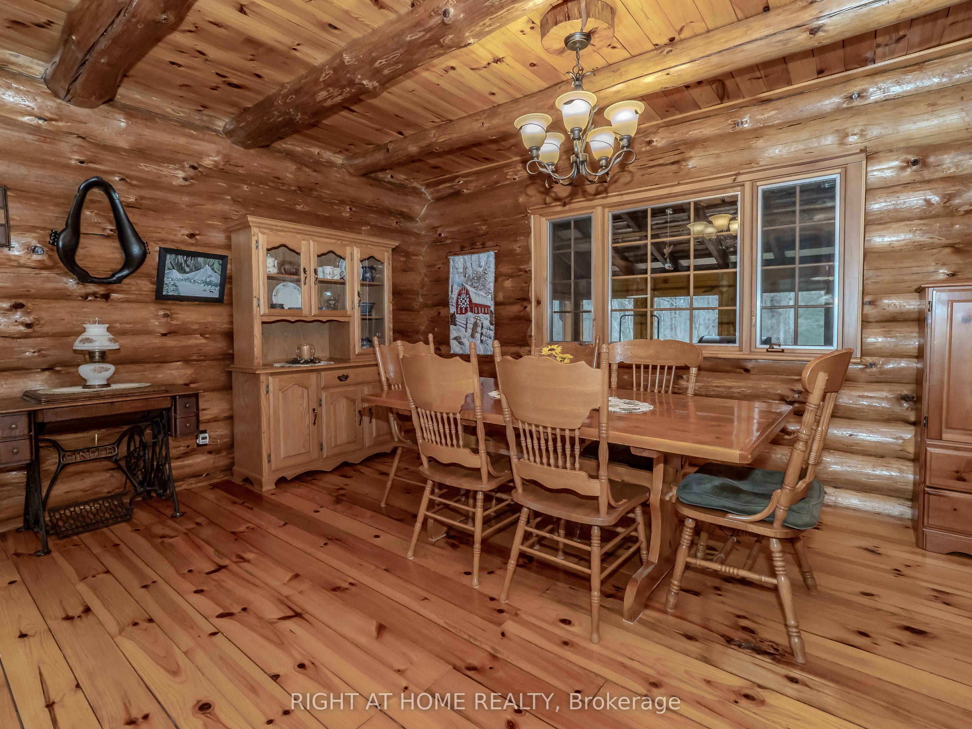 1696 Highway 118 E Property Photo 8