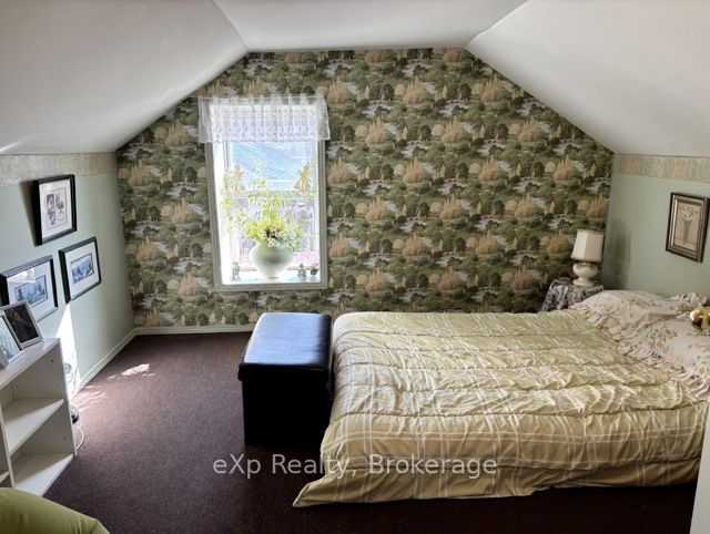 385 11th Avenue Property Photo 21