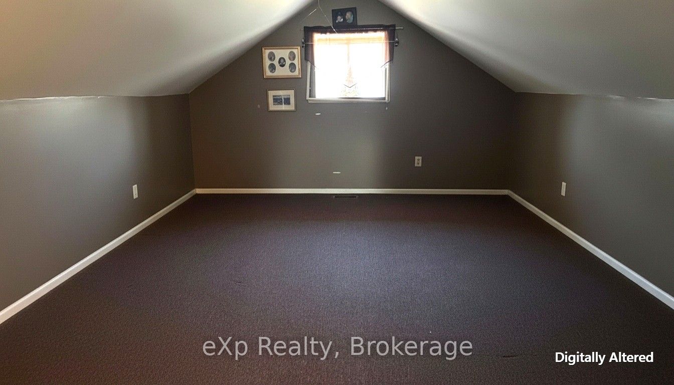 385 11th Avenue Property Photo 23