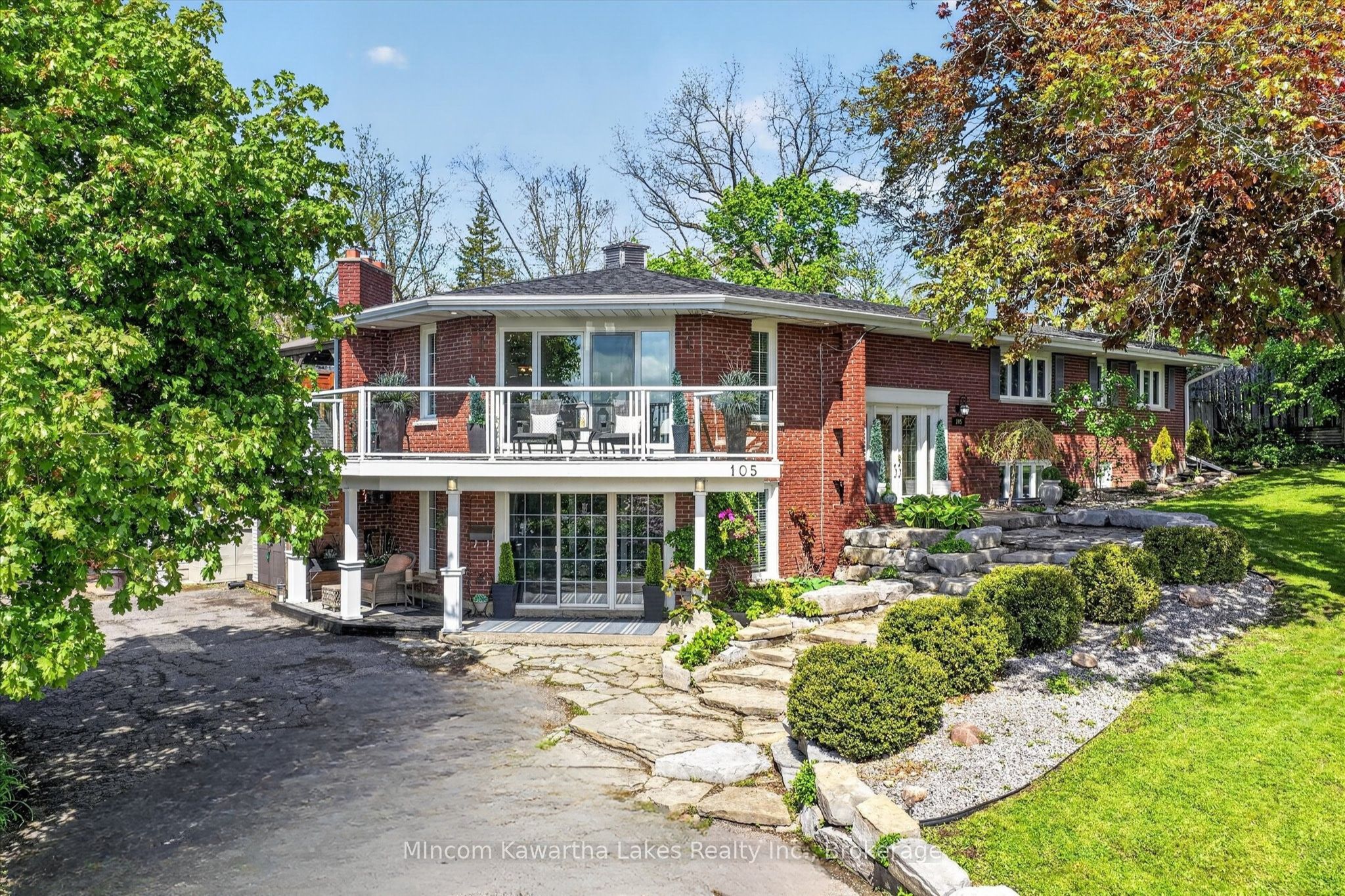 105 Ridgewood Road Property Photo 1