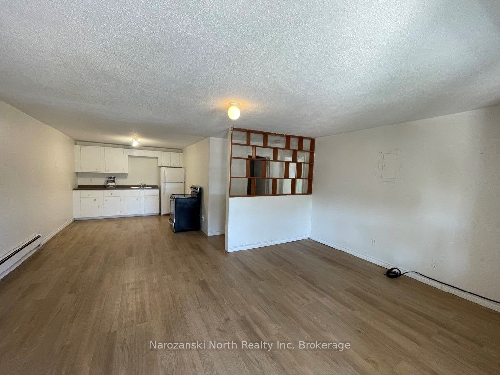 2855 64 Highway Property Photo 5