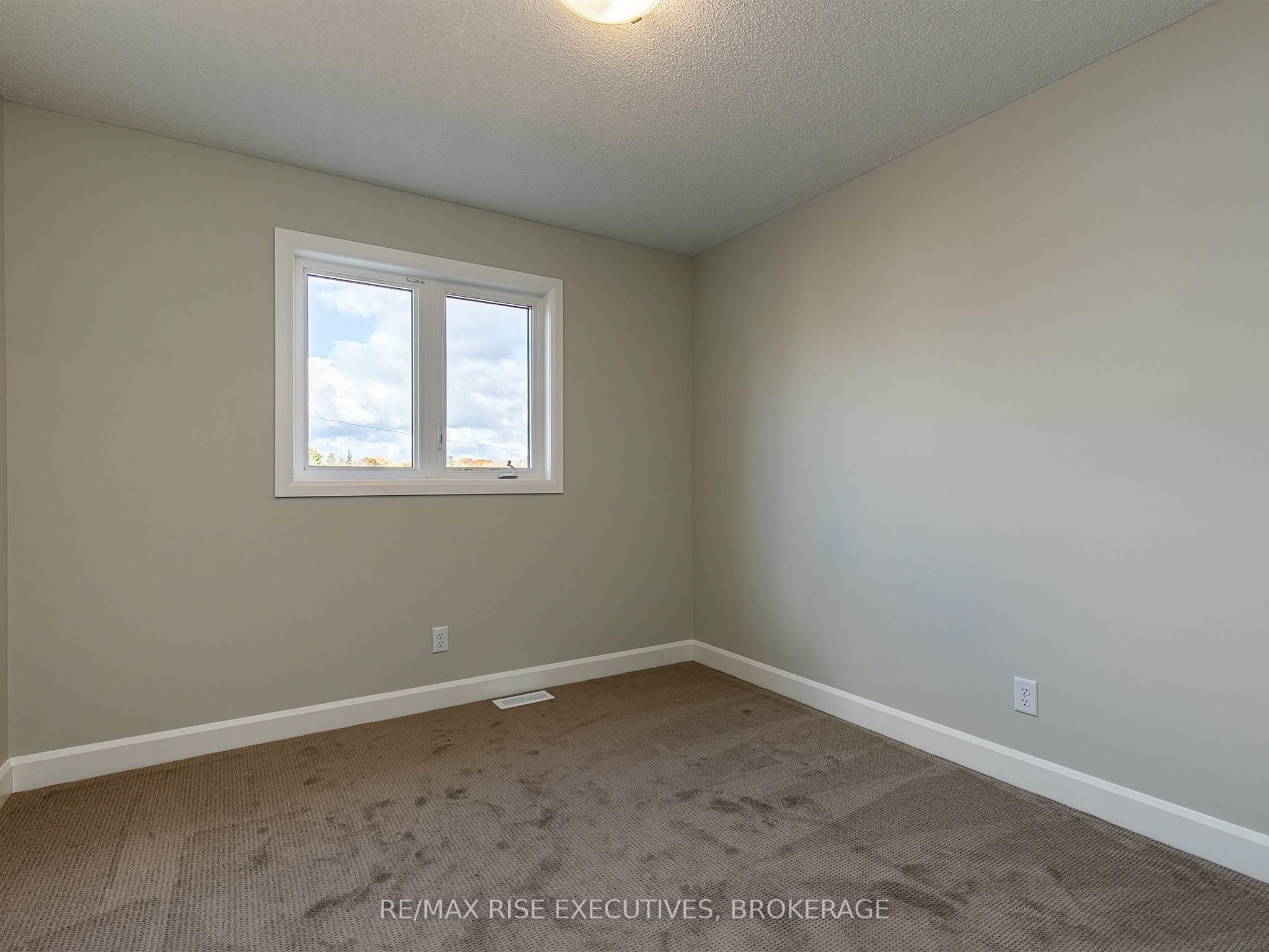 1201 Max Crescent Property Photo 25