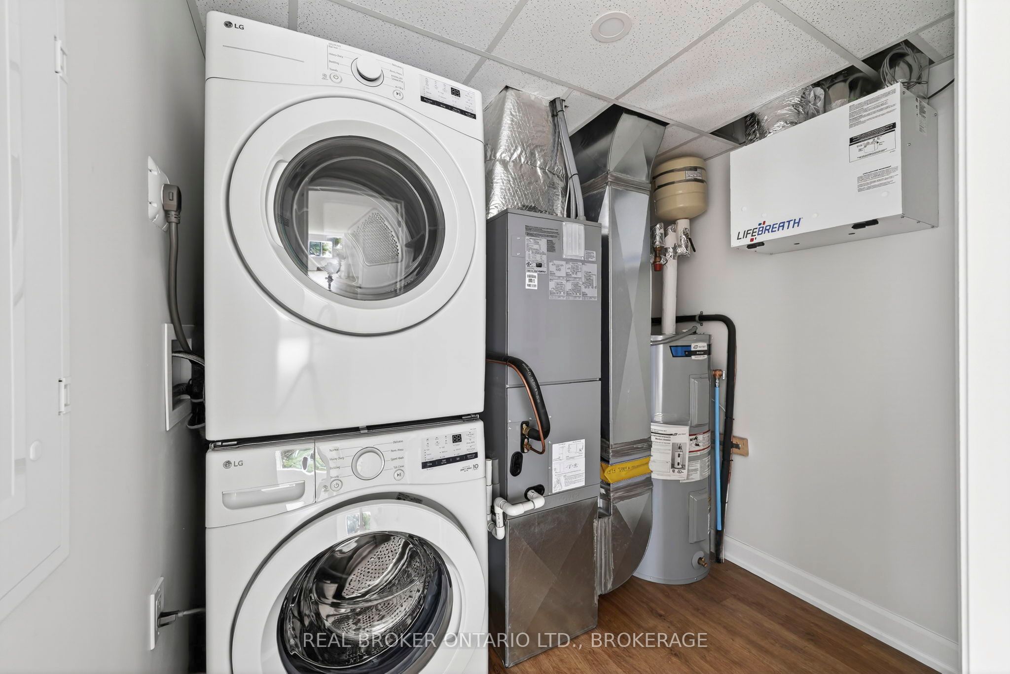 600 Second Street E Unit #3a Property Photo 13