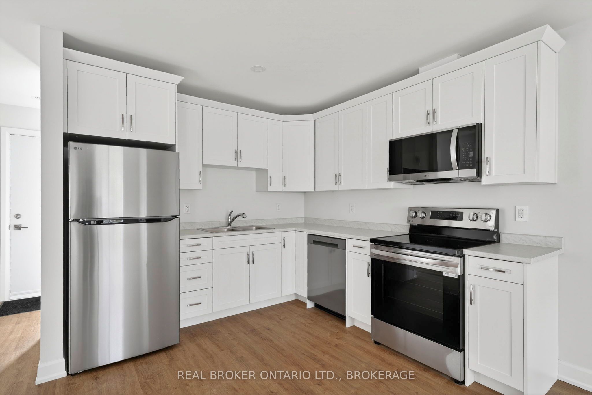 600 Second Street E Unit #3a Property Photo 19