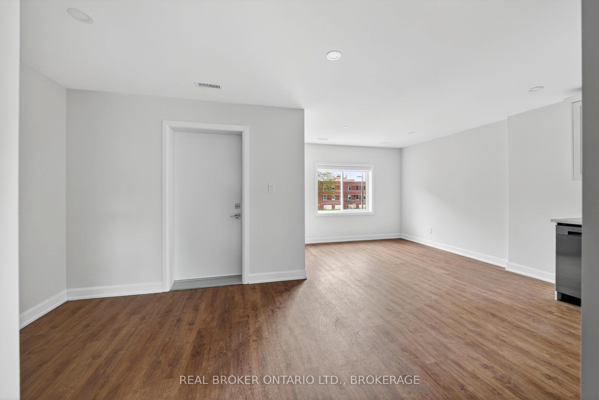 600 Second Street E Unit #3a Property Photo 31