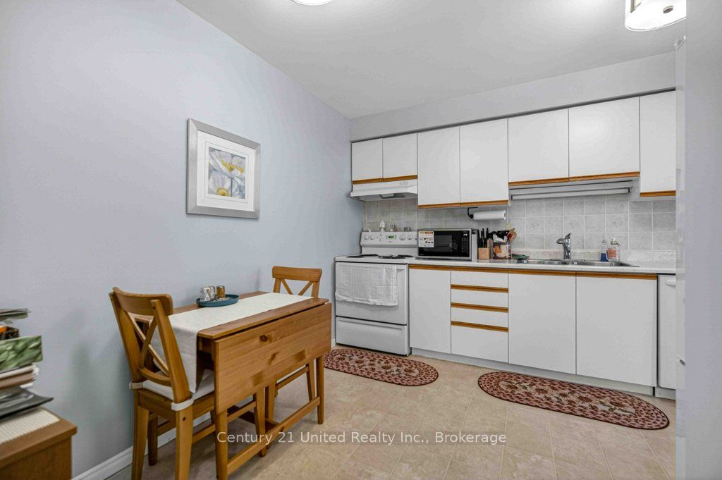 2181 Walker Avenue 303 Property Photo 11