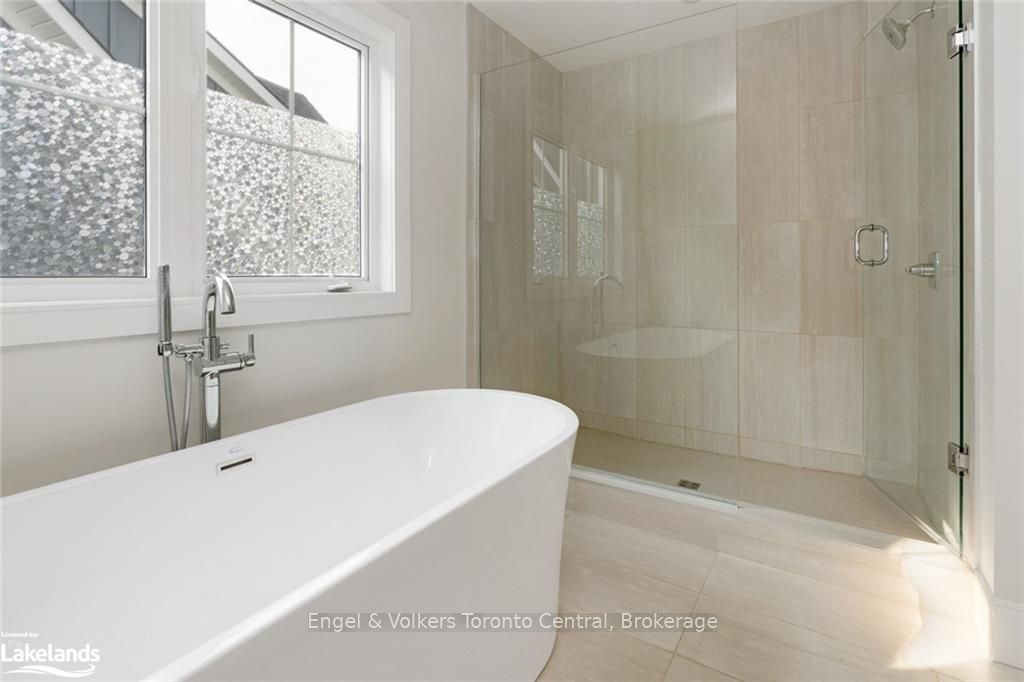 364 Yellow Birch Crescent Property Photo 20