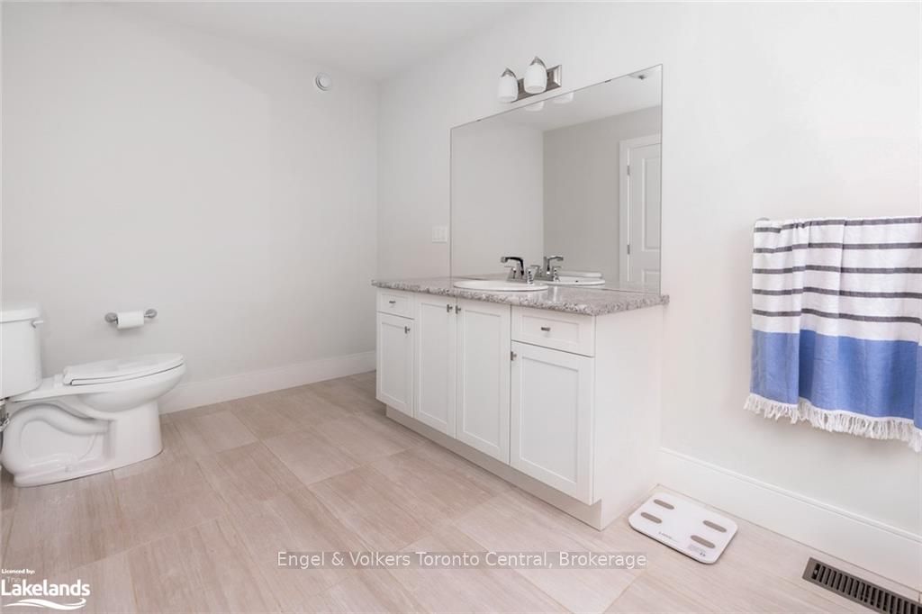 364 Yellow Birch Crescent Property Photo 21