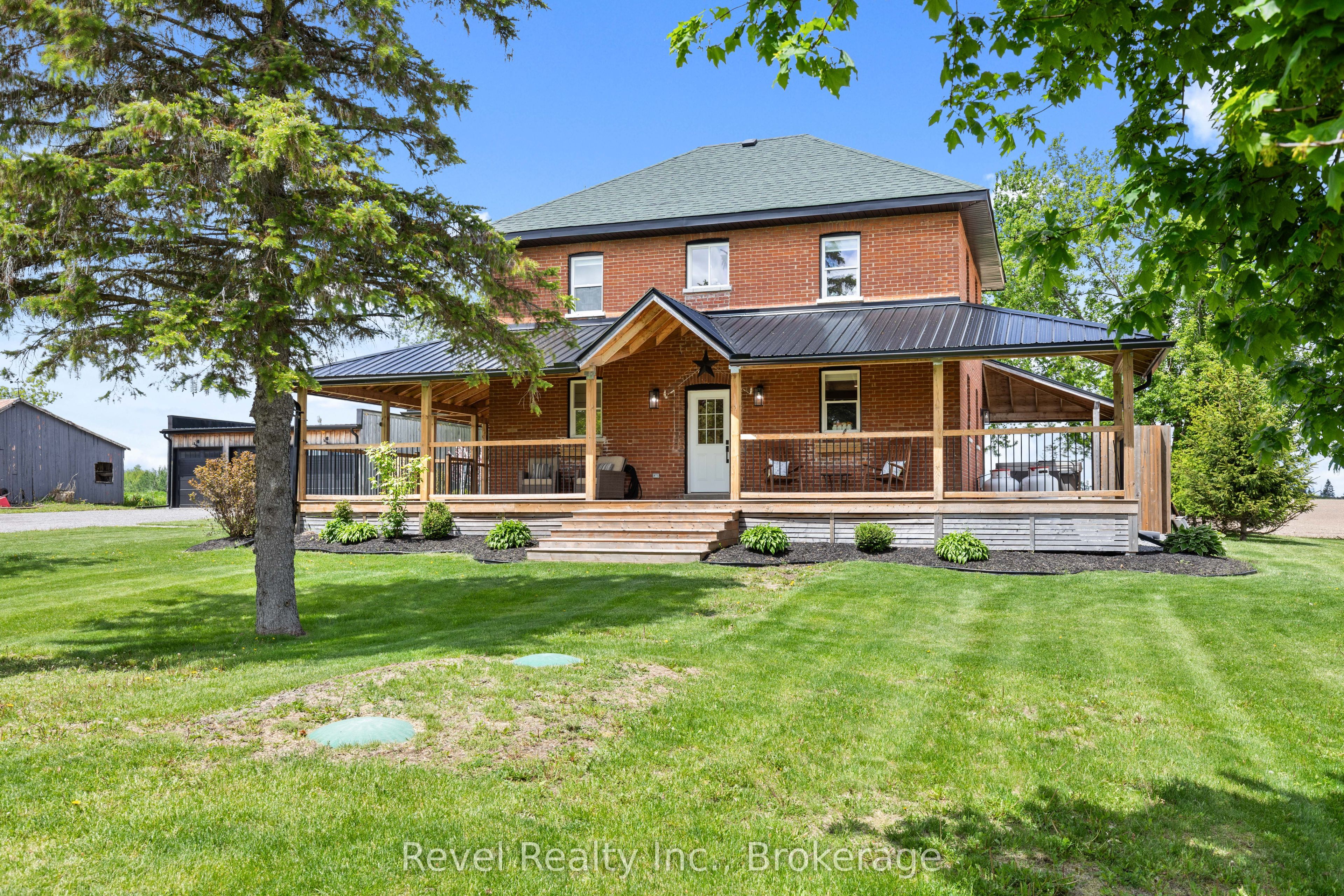 454 Colborne Street W Property Photo 1