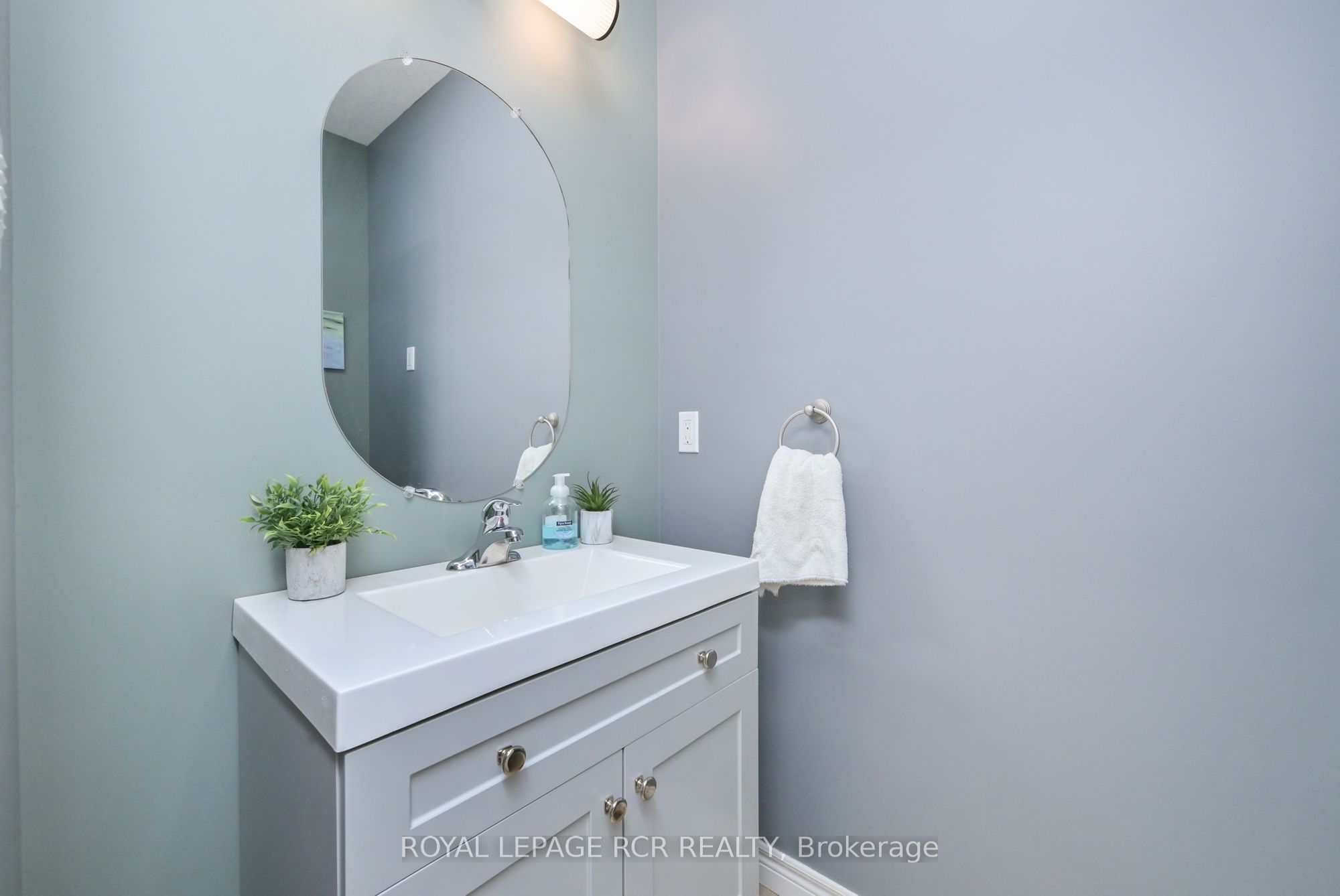 399 Rintoul Crescent Property Photo 14