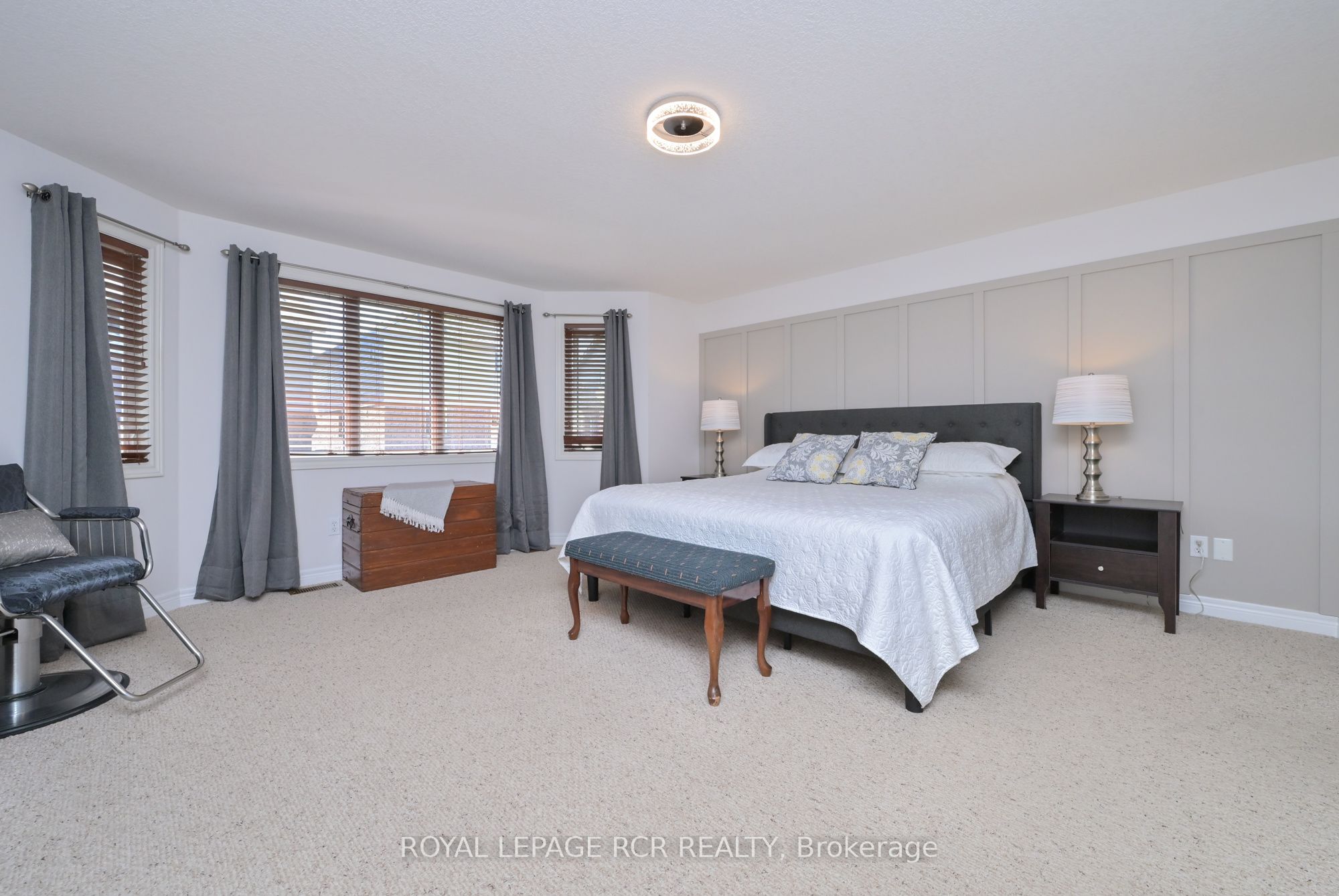 399 Rintoul Crescent Property Photo 16