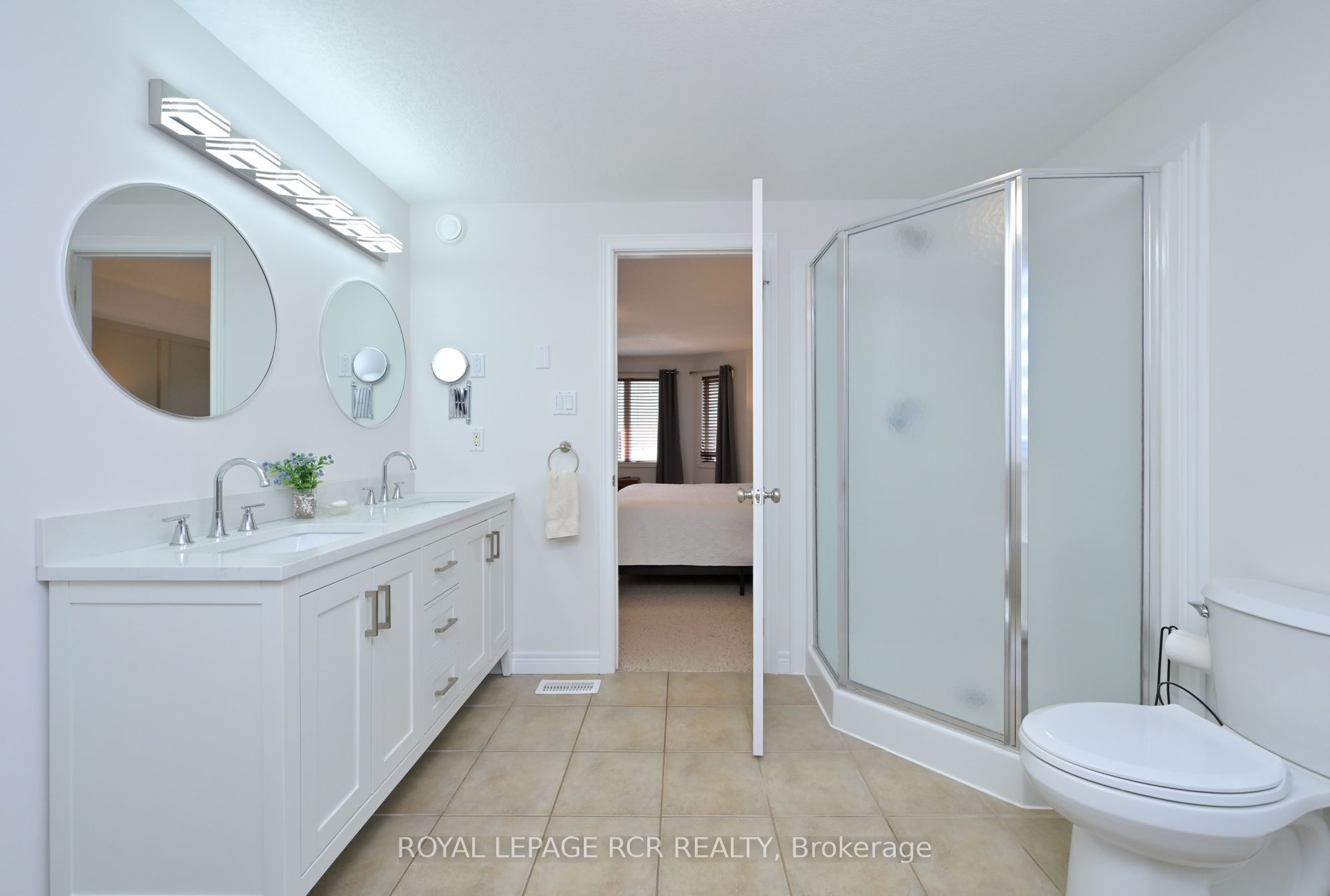399 Rintoul Crescent Property Photo 20