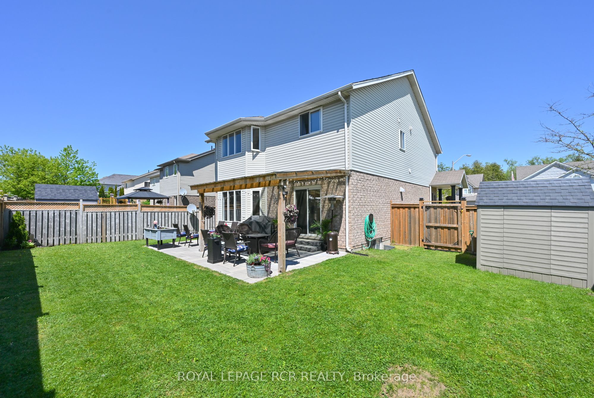 399 Rintoul Crescent Property Photo 35