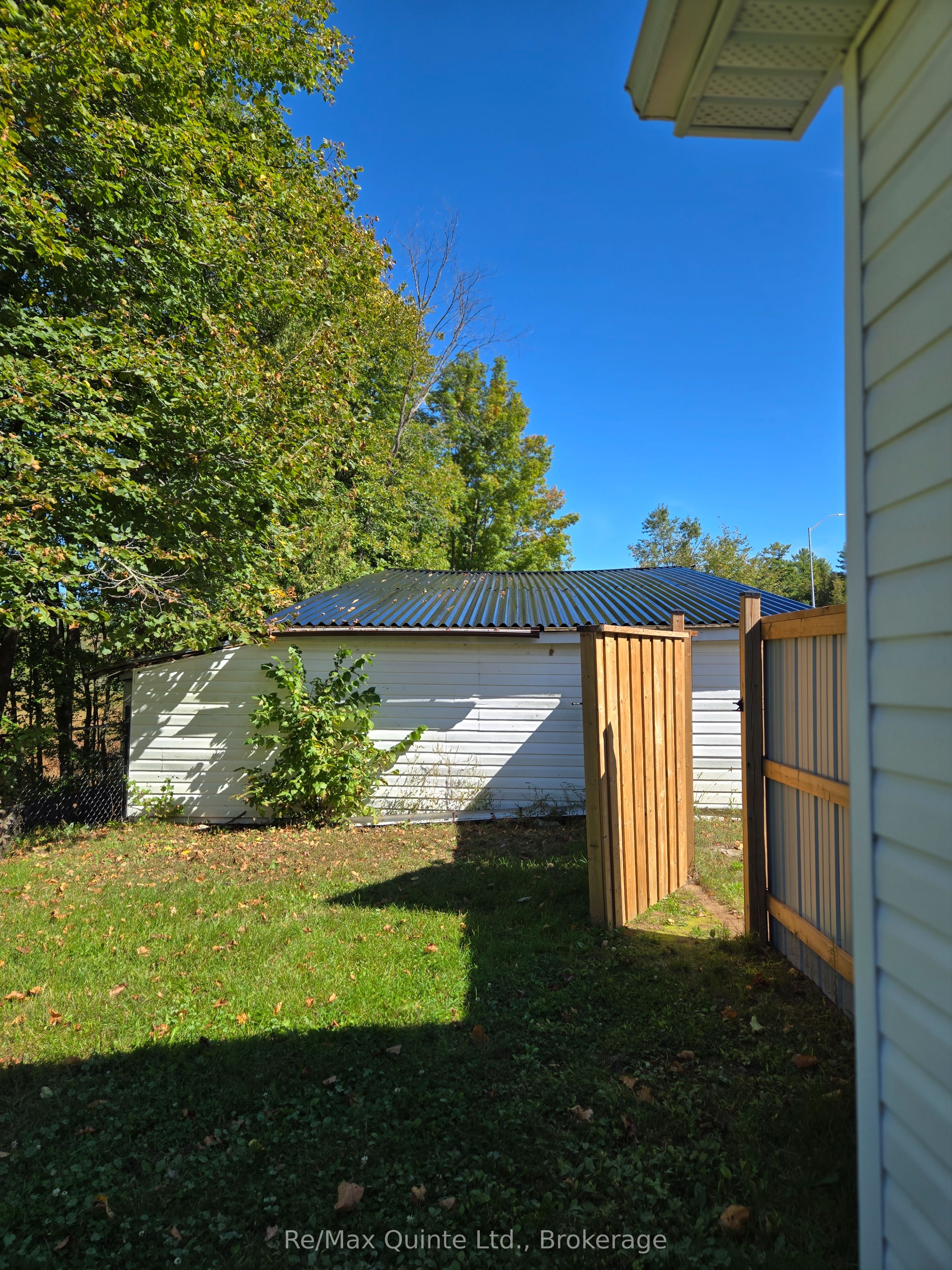 112959 Highway 7 Highway Property Photo 6