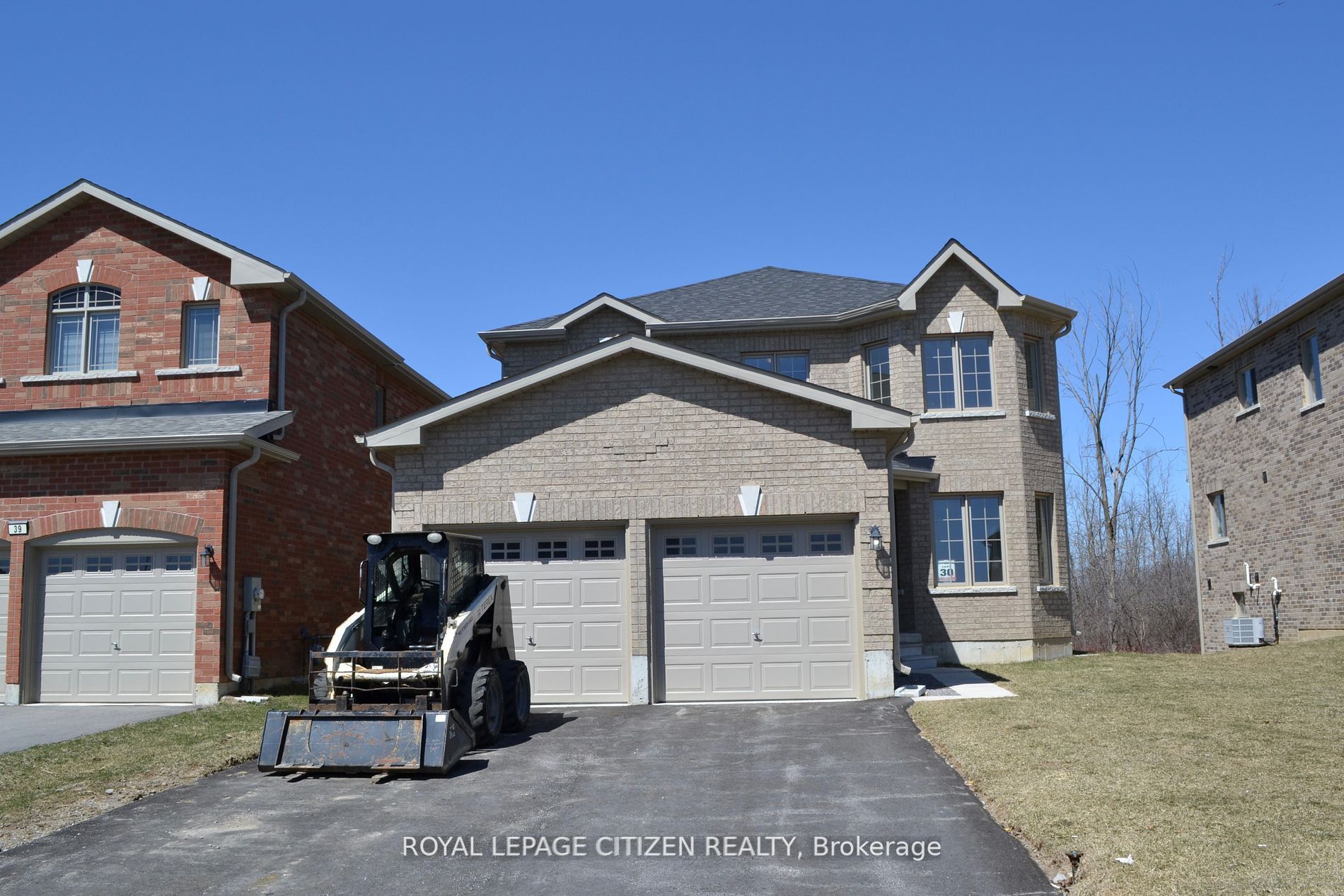 41 Carew Boulevard Property Photo 1