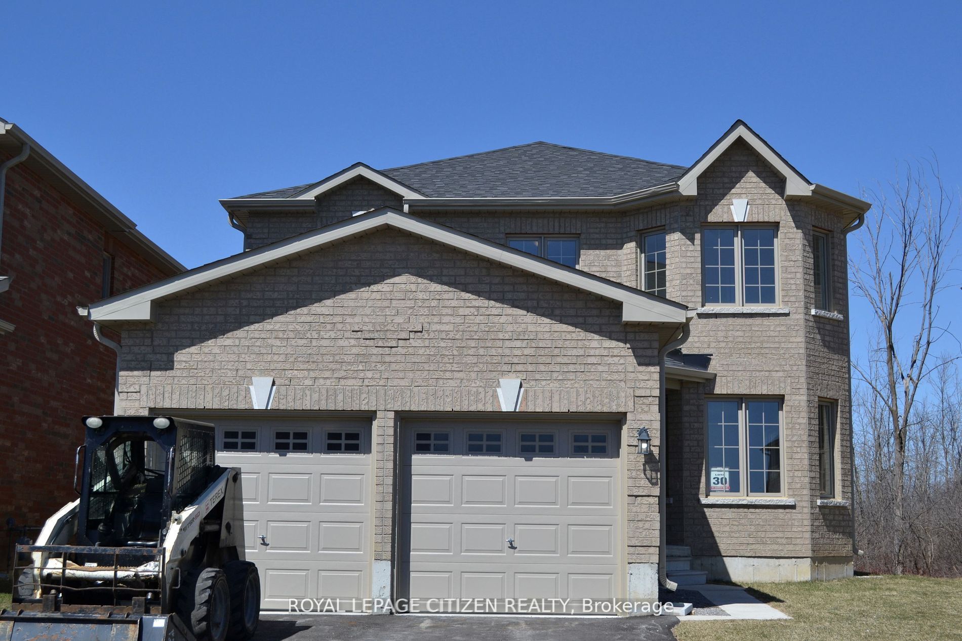 41 Carew Boulevard Property Photo 2