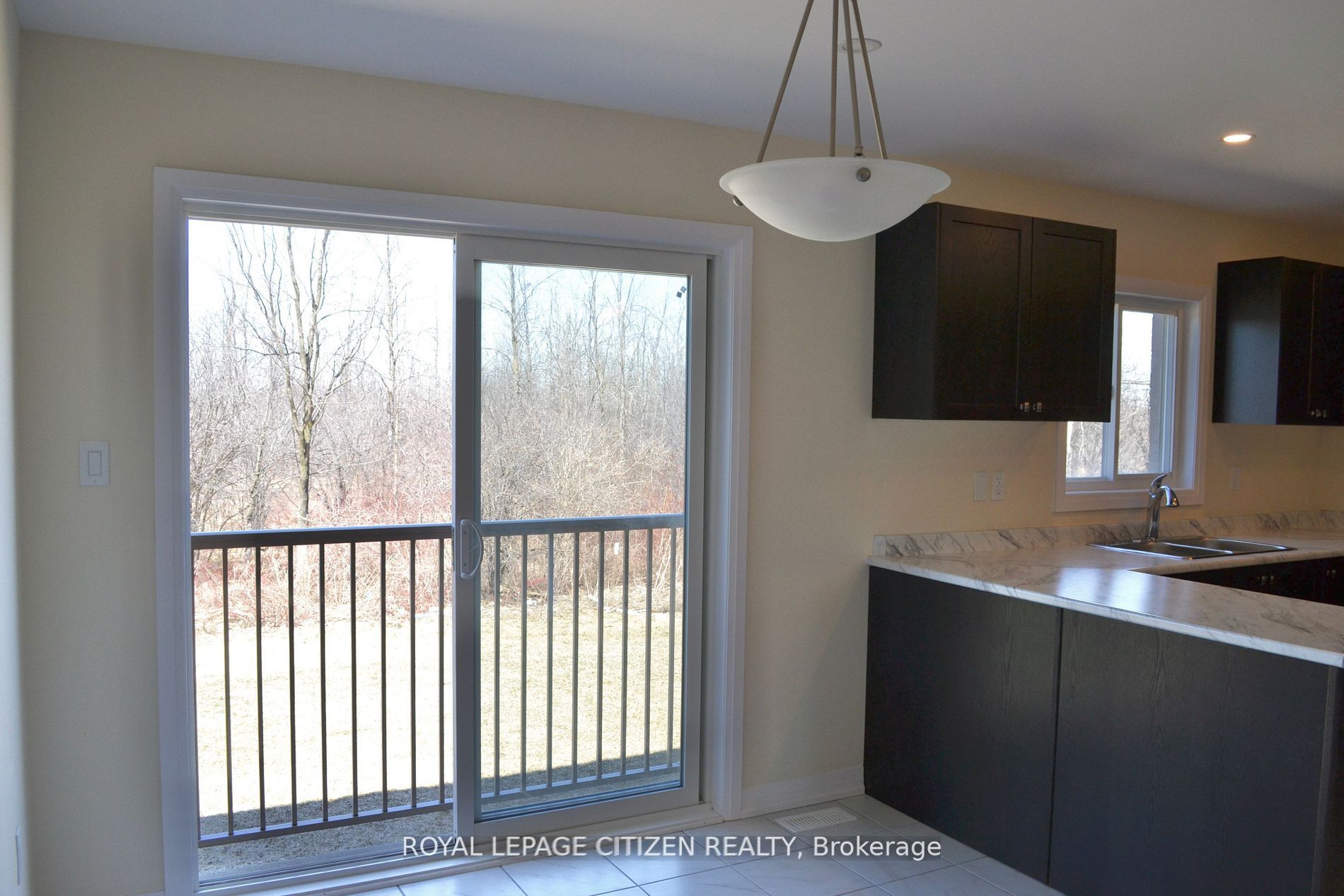 41 Carew Boulevard Property Photo 8