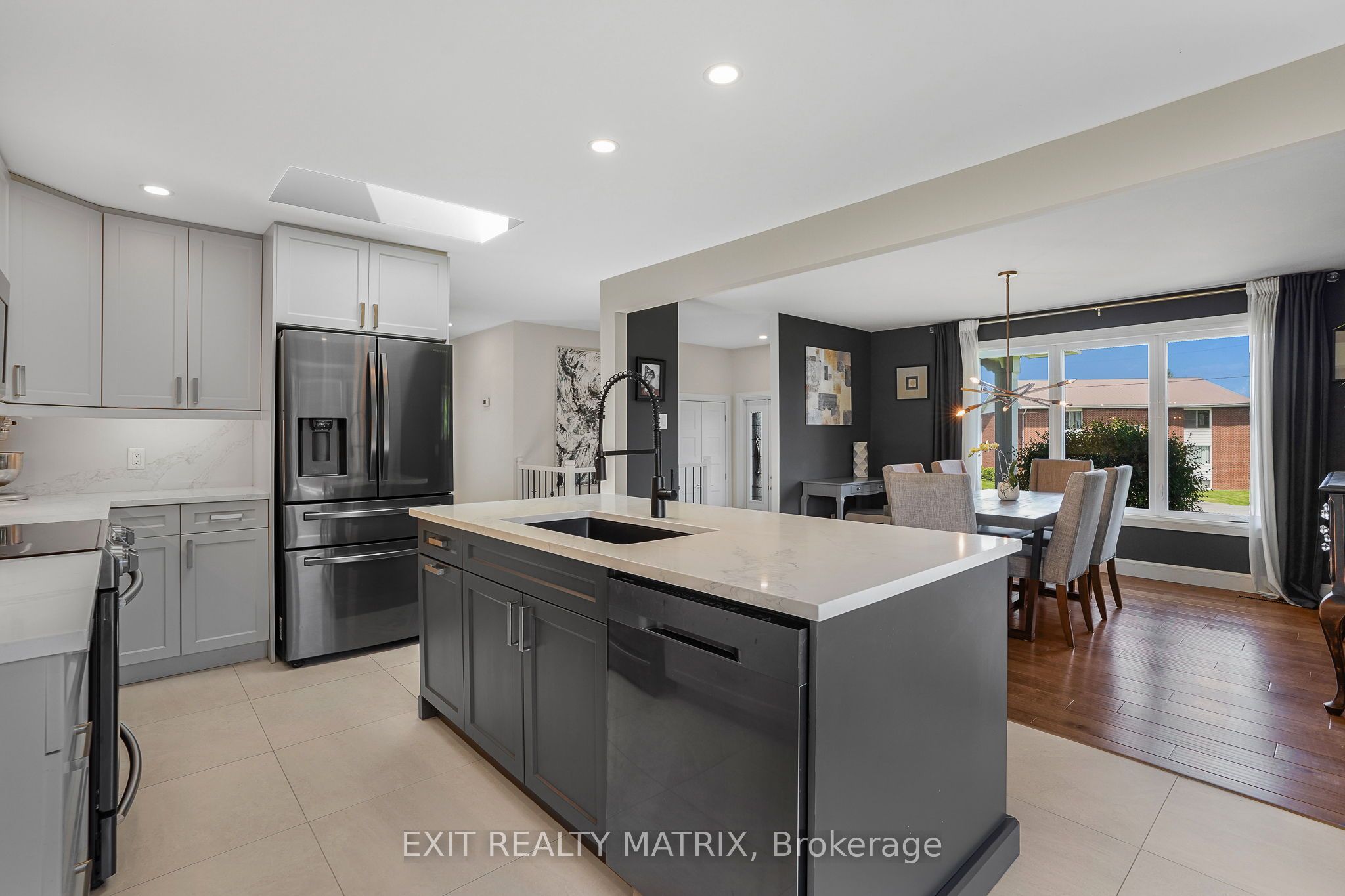 768 Dewhurst Avenue Property Photo 7
