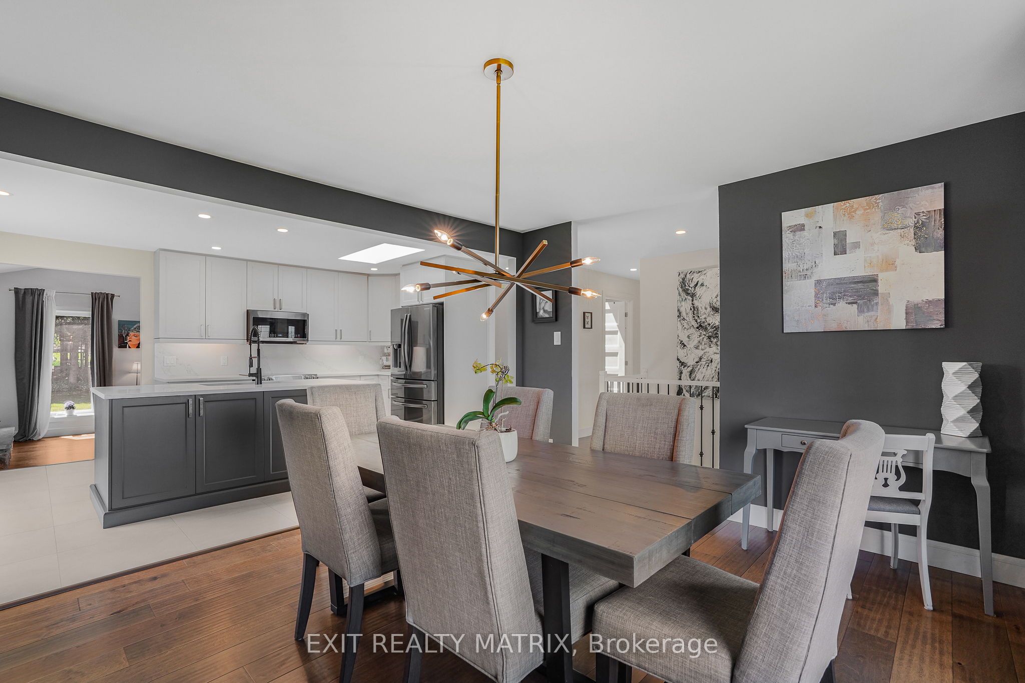 768 Dewhurst Avenue Property Photo 8