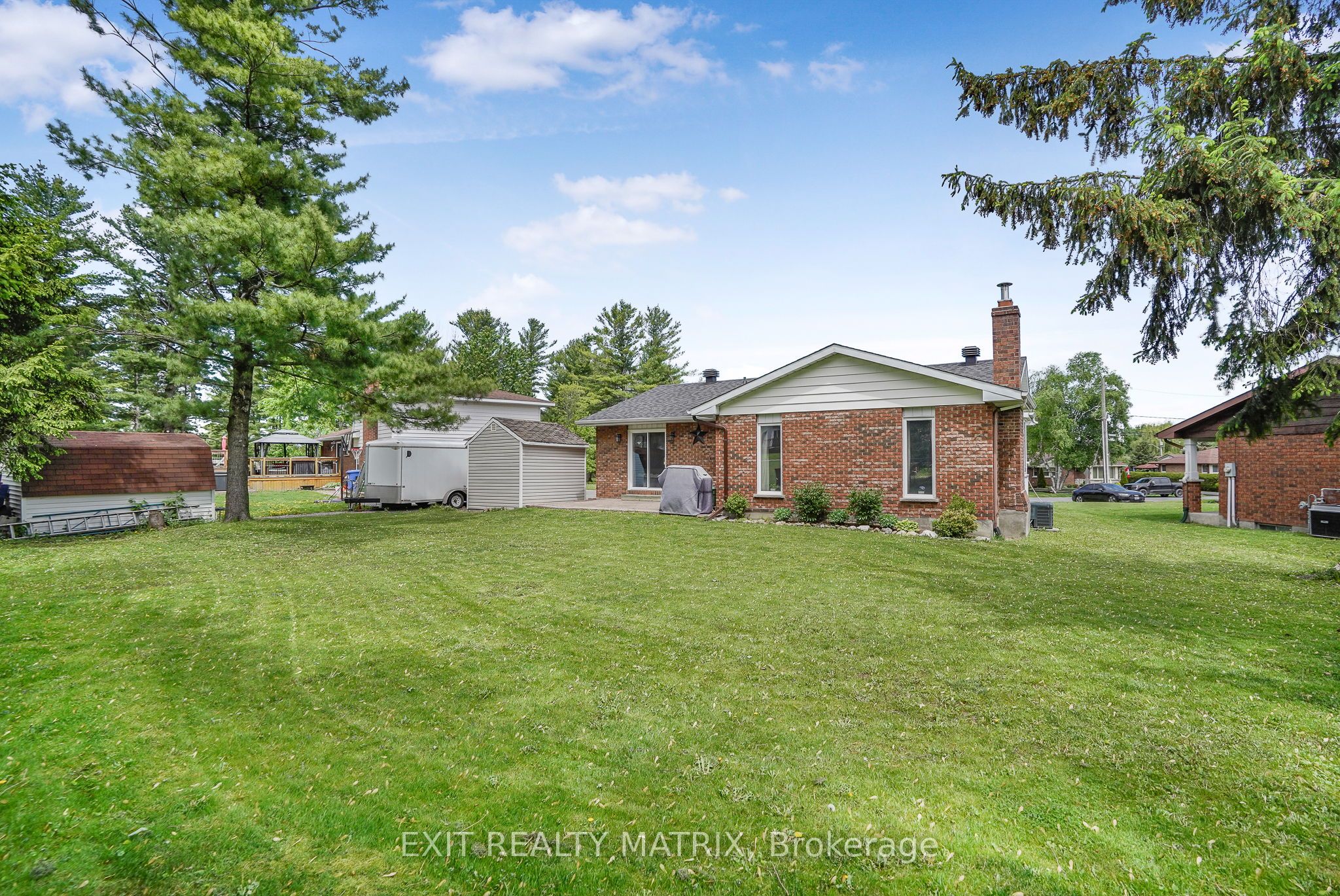 768 Dewhurst Avenue Property Photo 28