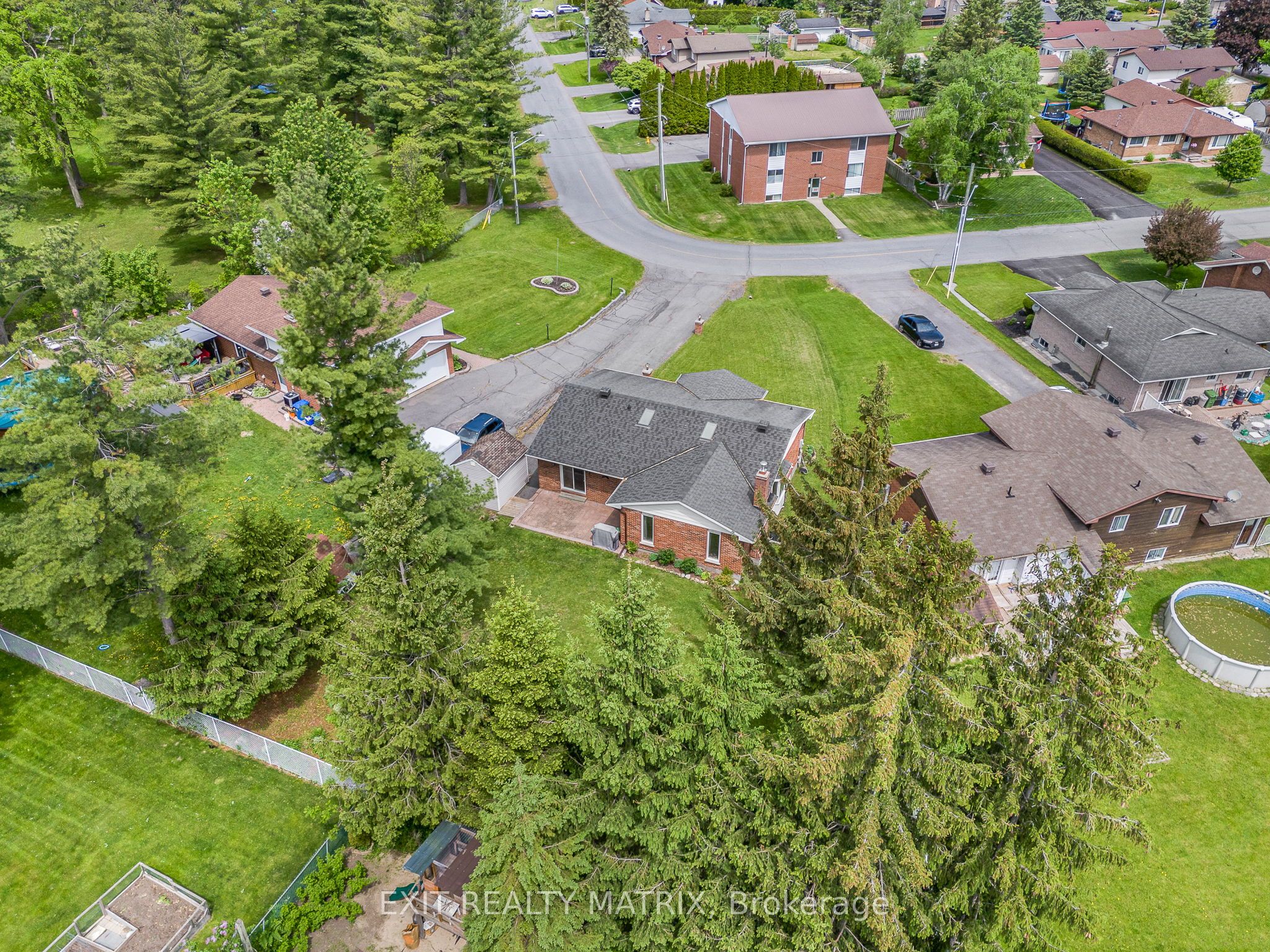 768 Dewhurst Avenue Property Photo 32