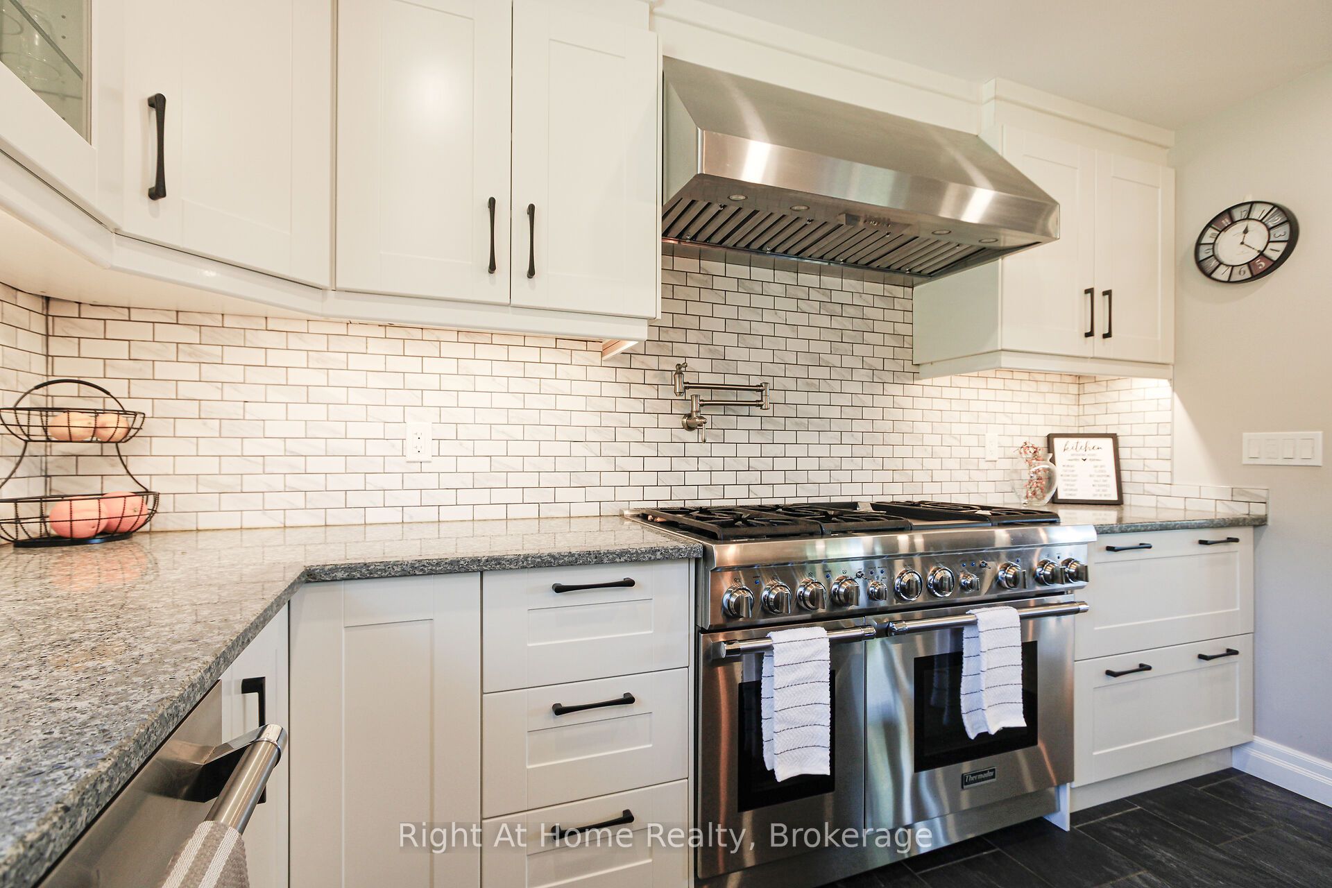367 Golf Club Road Property Photo 13