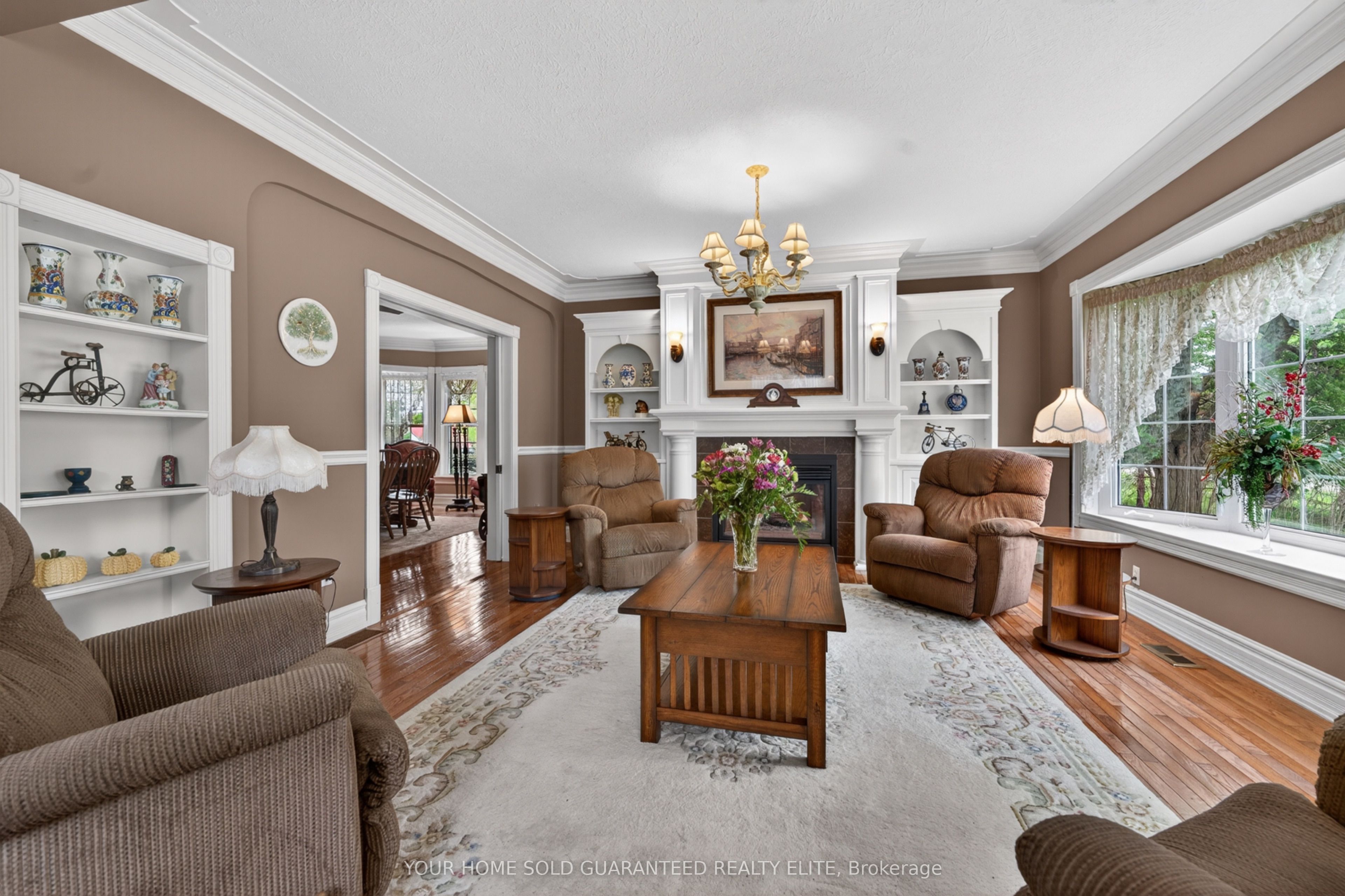 136 Mountain Street Property Photo 8