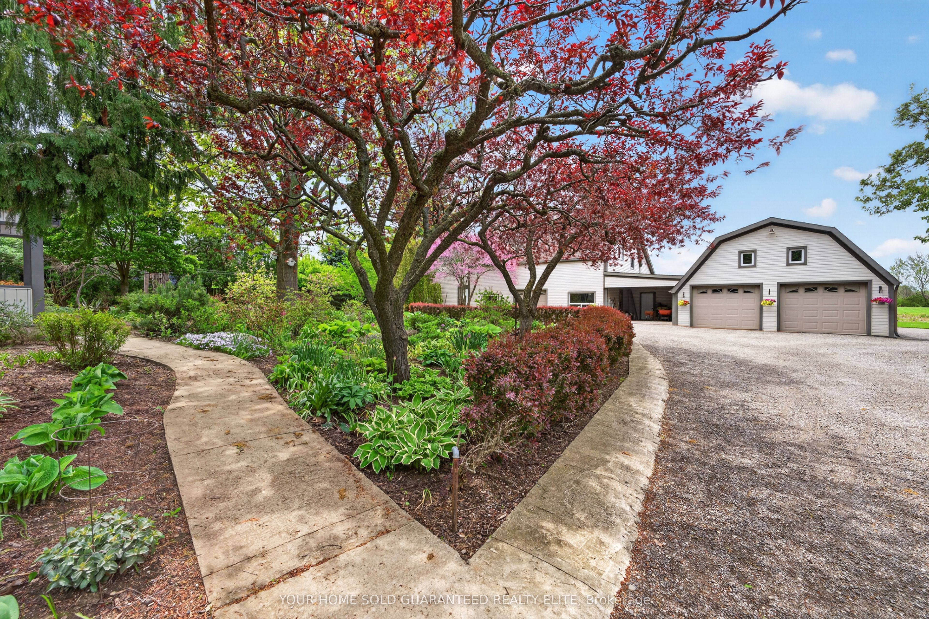 136 Mountain Street Property Photo 39