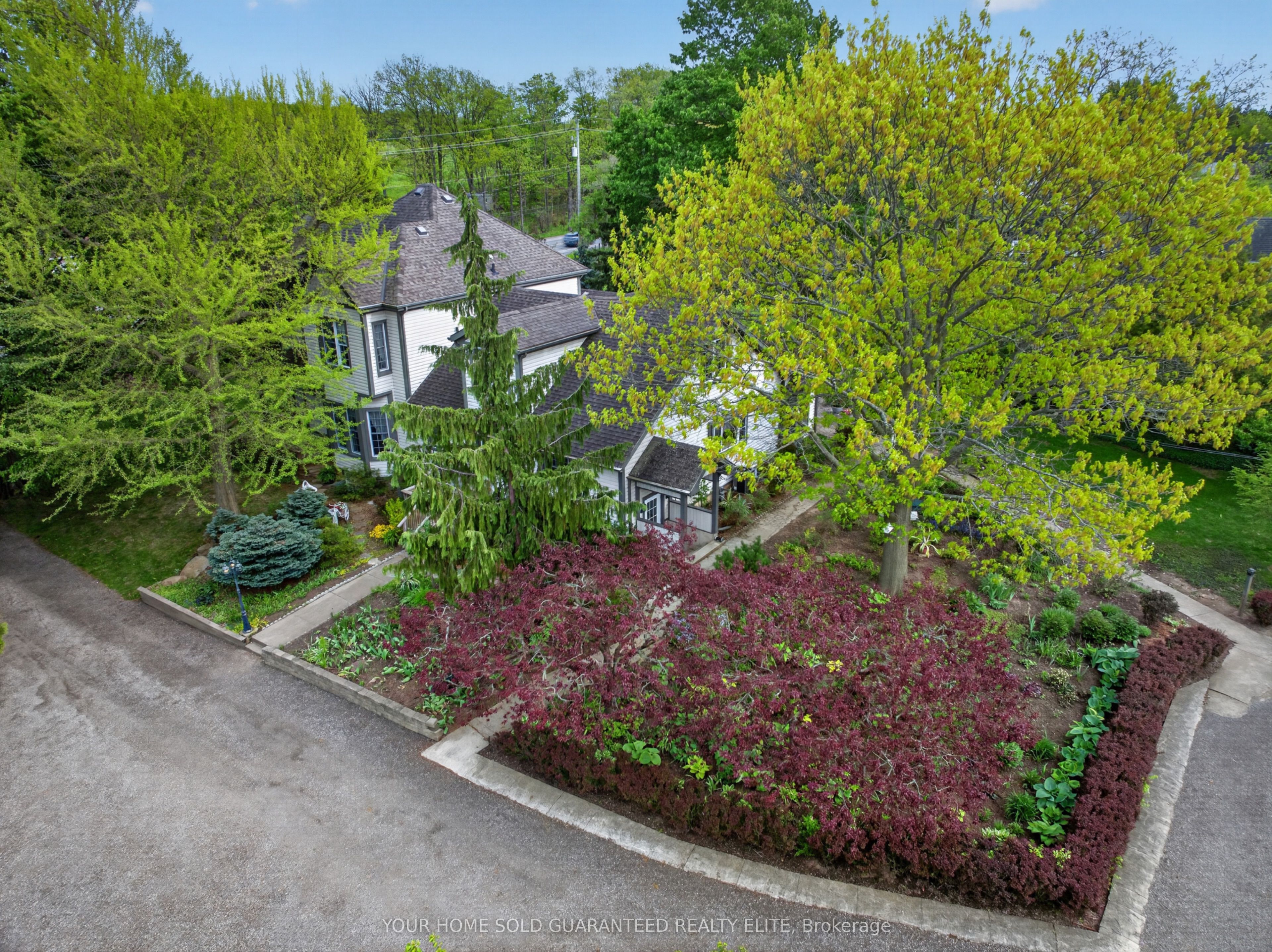 136 Mountain Street Property Photo 40