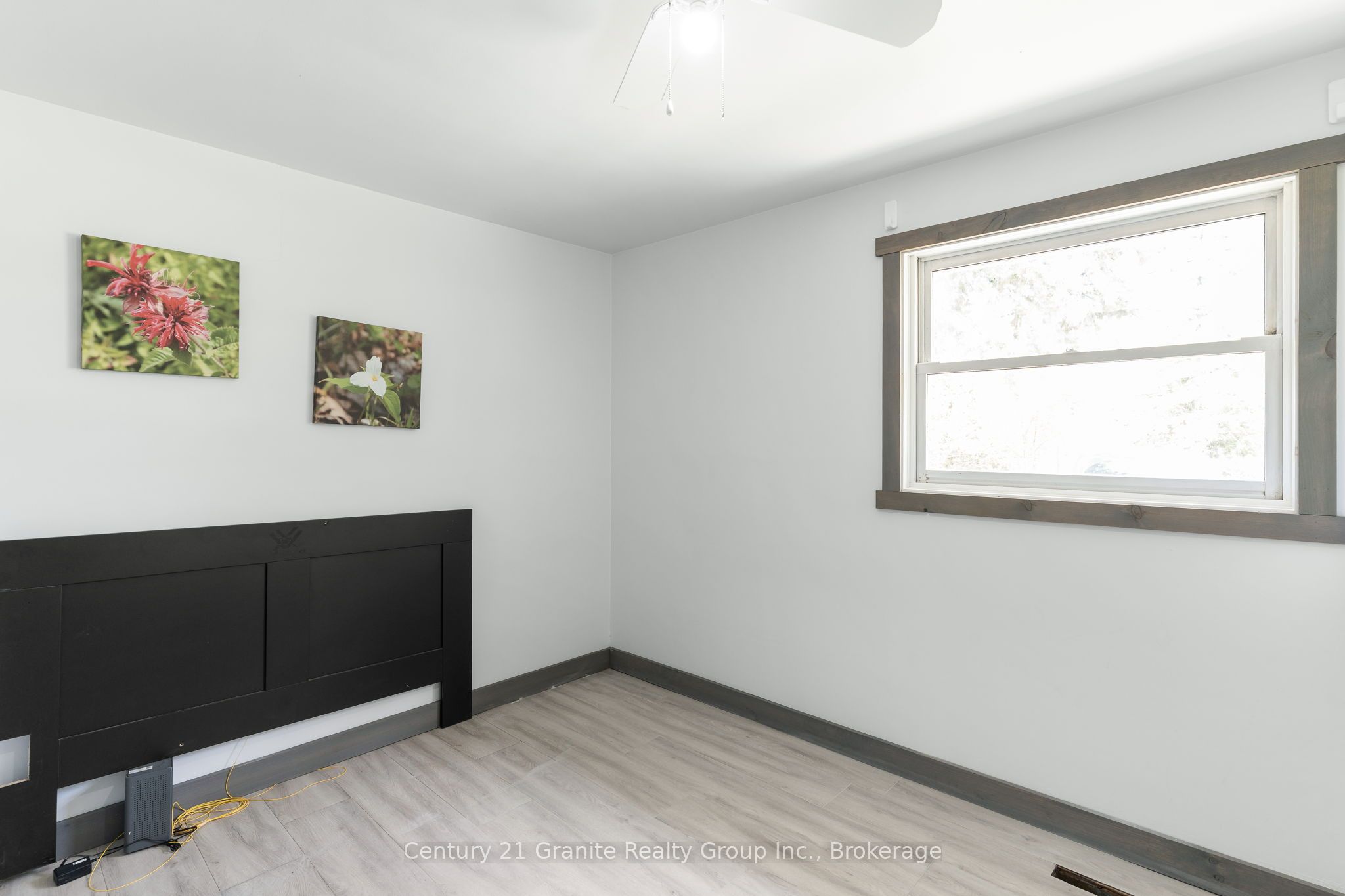 86 Water Street Property Photo 10
