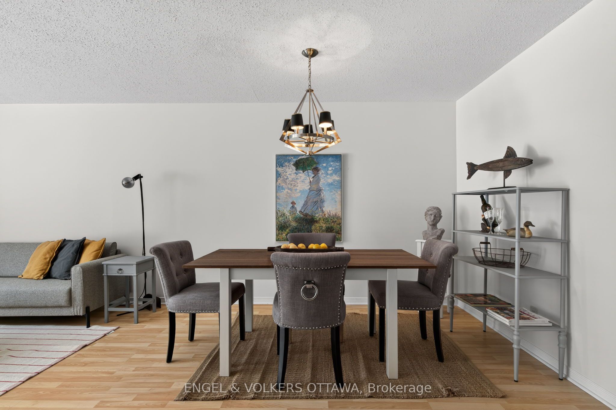 211 Briston Private Property Photo 7